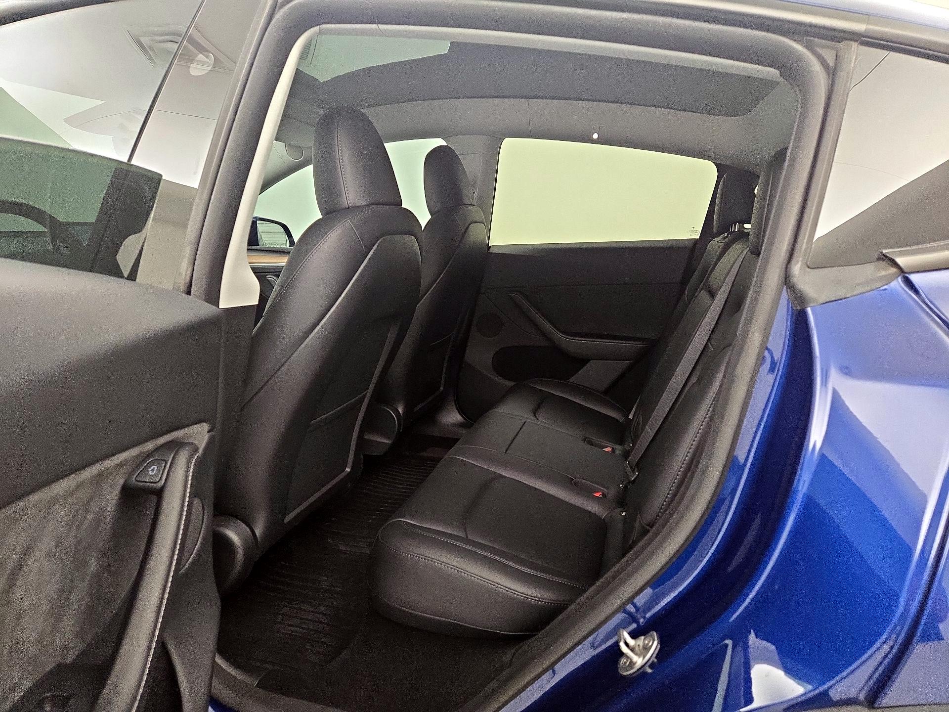 Thumbnail: 2023 Tesla Model Y - 19