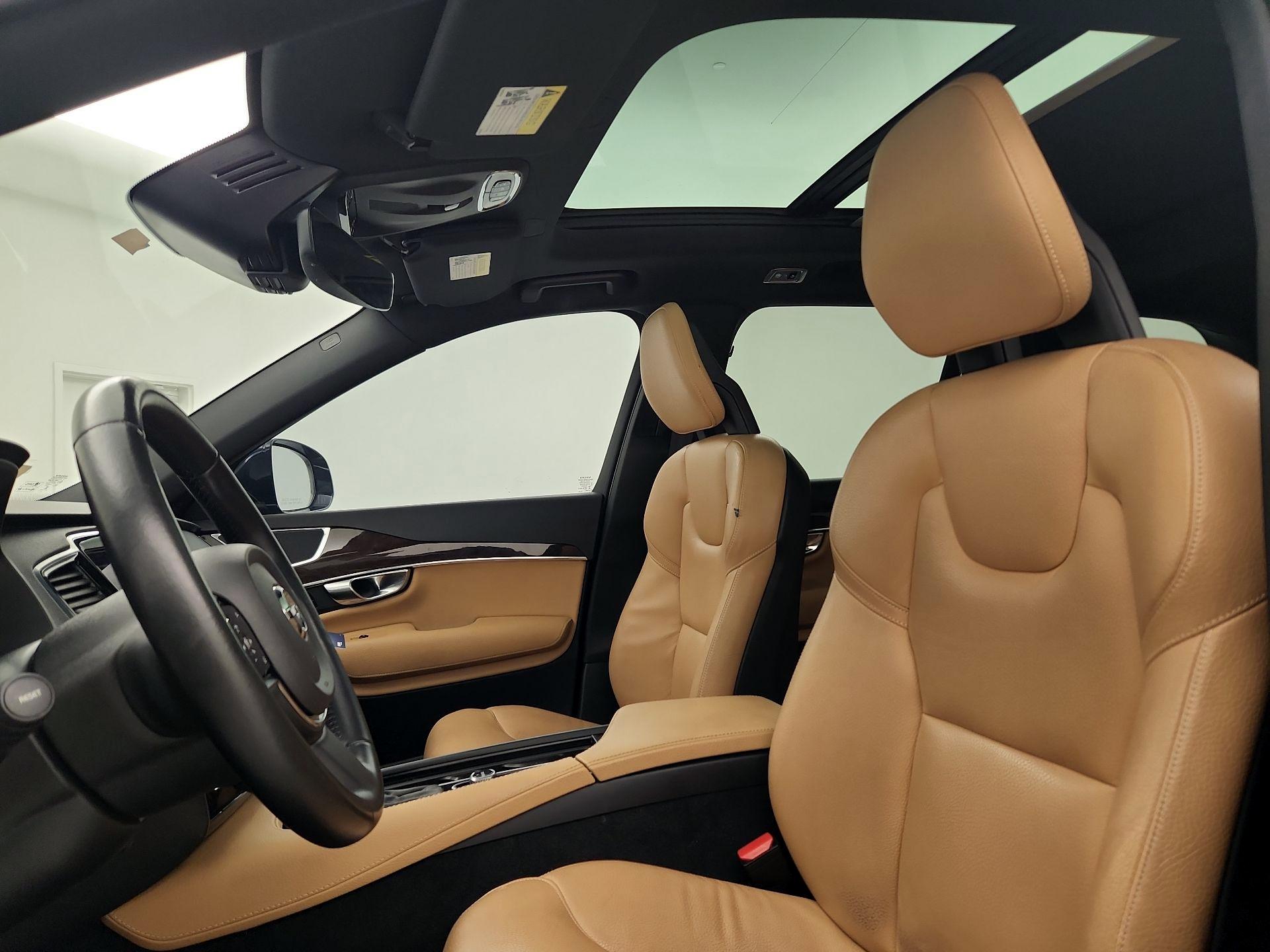 Thumbnail: 2016 Volvo XC90 - 19