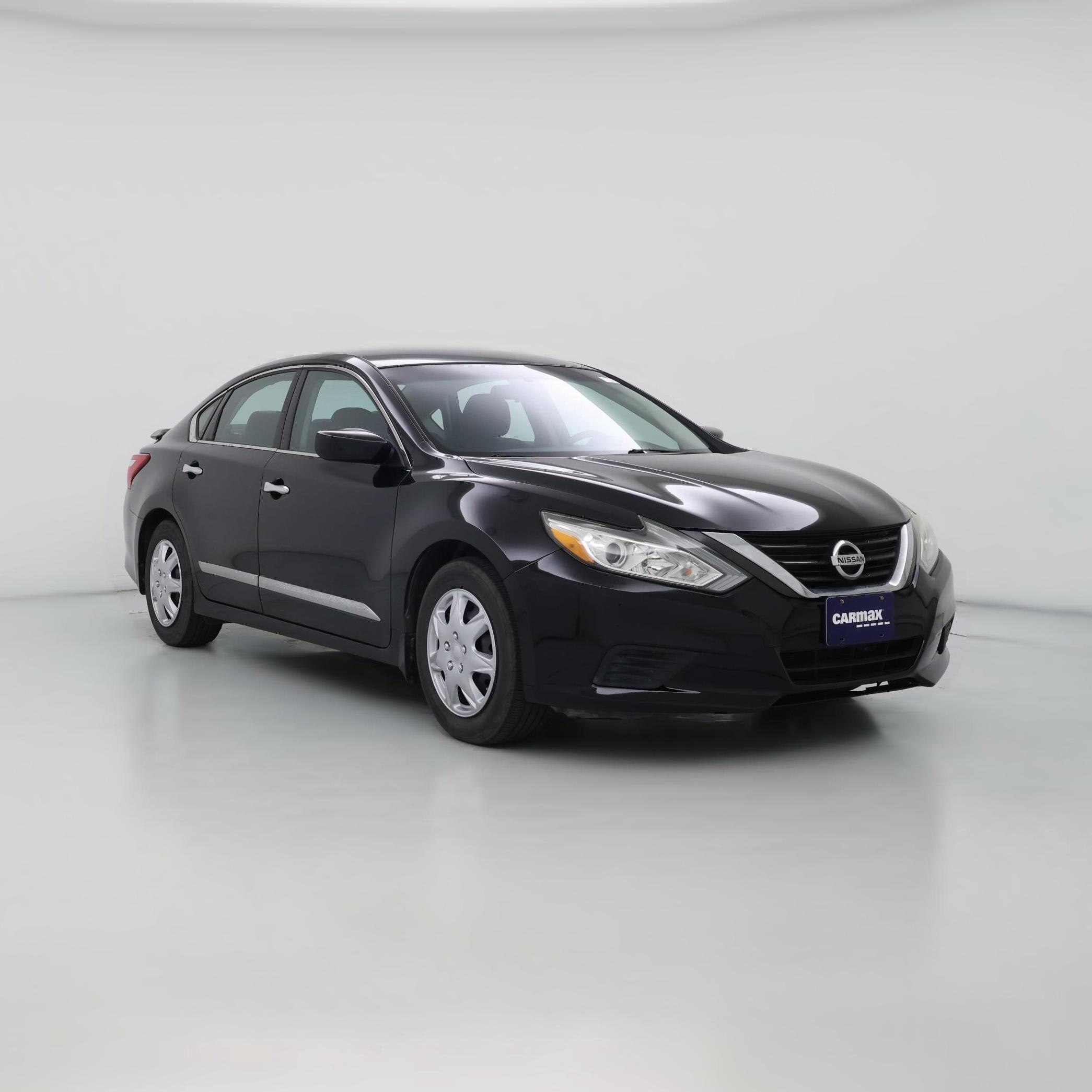 Thumbnail: 2016 Nissan Altima - 1
