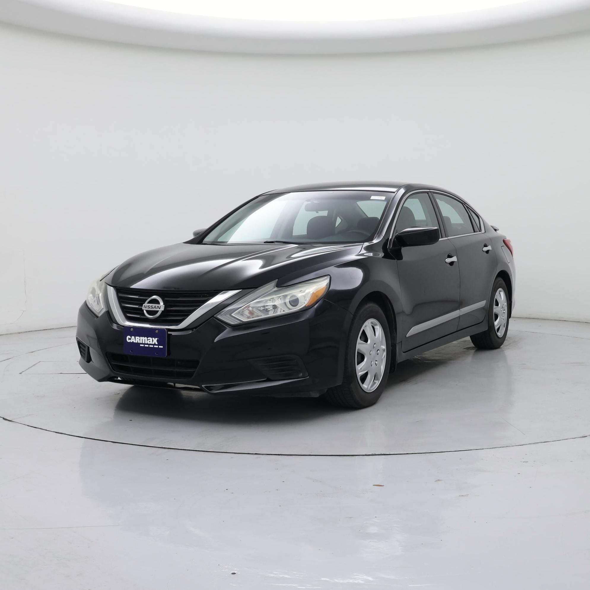 Thumbnail: 2016 Nissan Altima - 4