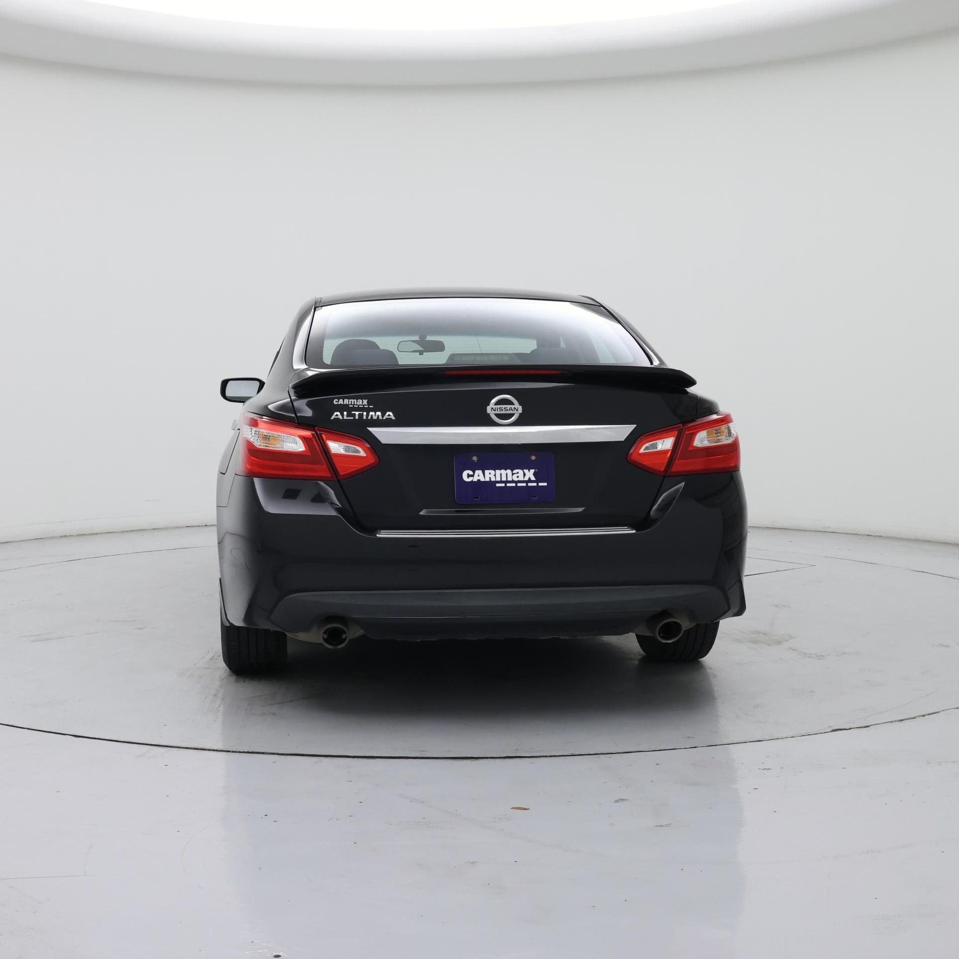 Thumbnail: 2016 Nissan Altima - 6