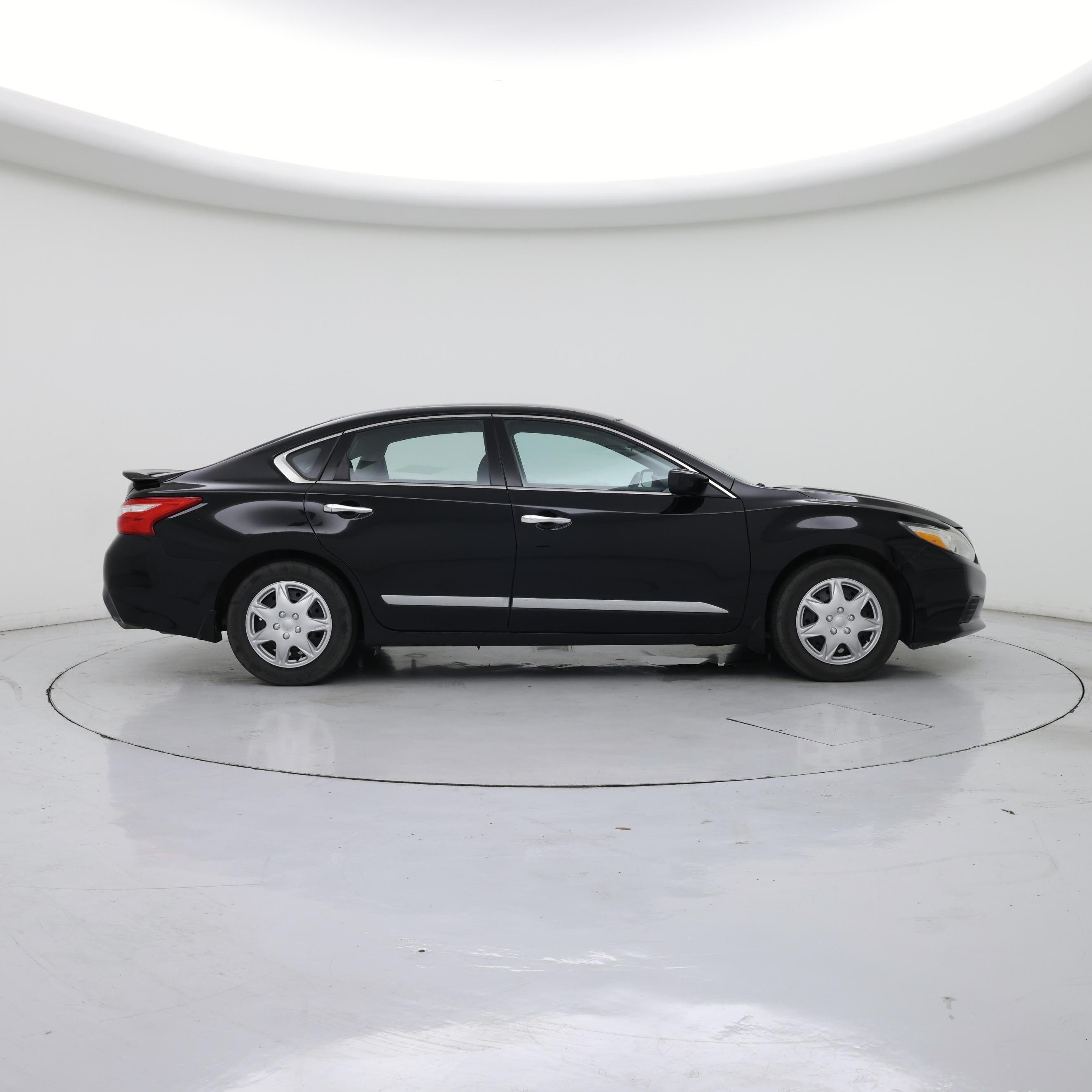 Thumbnail: 2016 Nissan Altima - 7