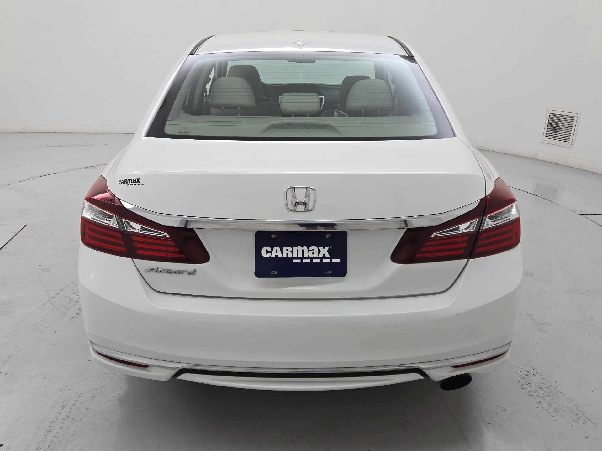 Thumbnail: 2016 Honda Accord - 6