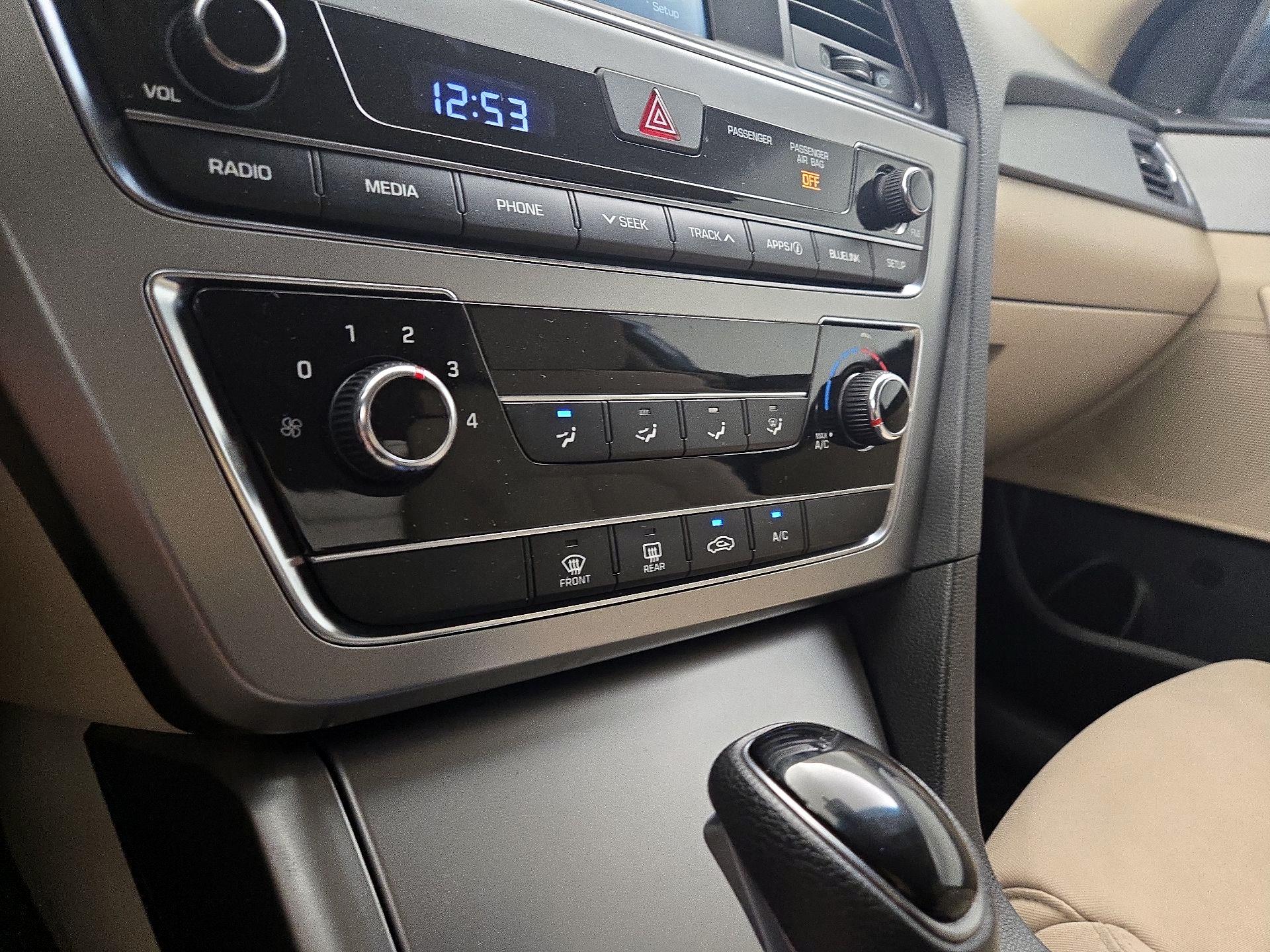 Thumbnail: 2016 Hyundai Sonata - 16