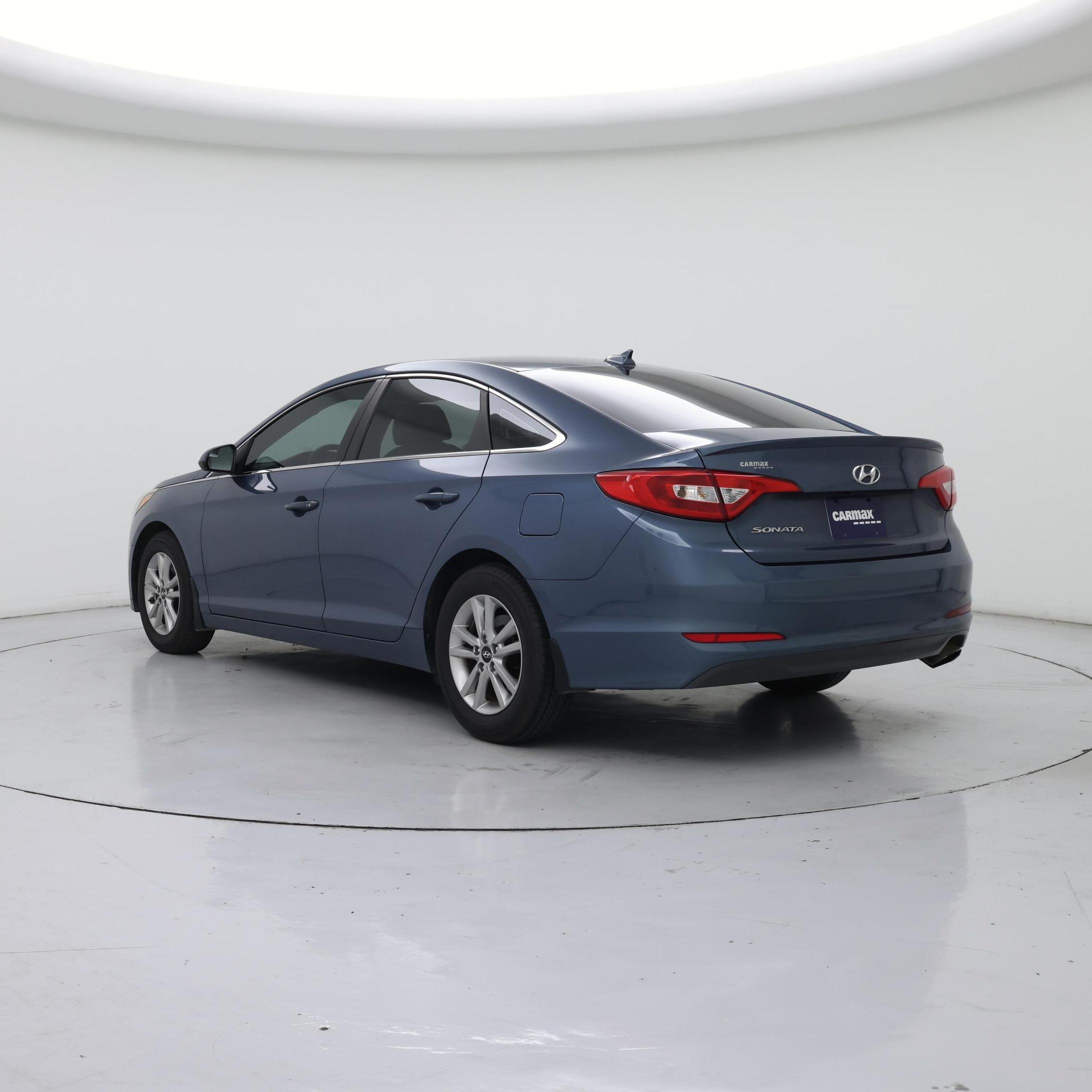 Thumbnail: 2016 Hyundai Sonata - 2
