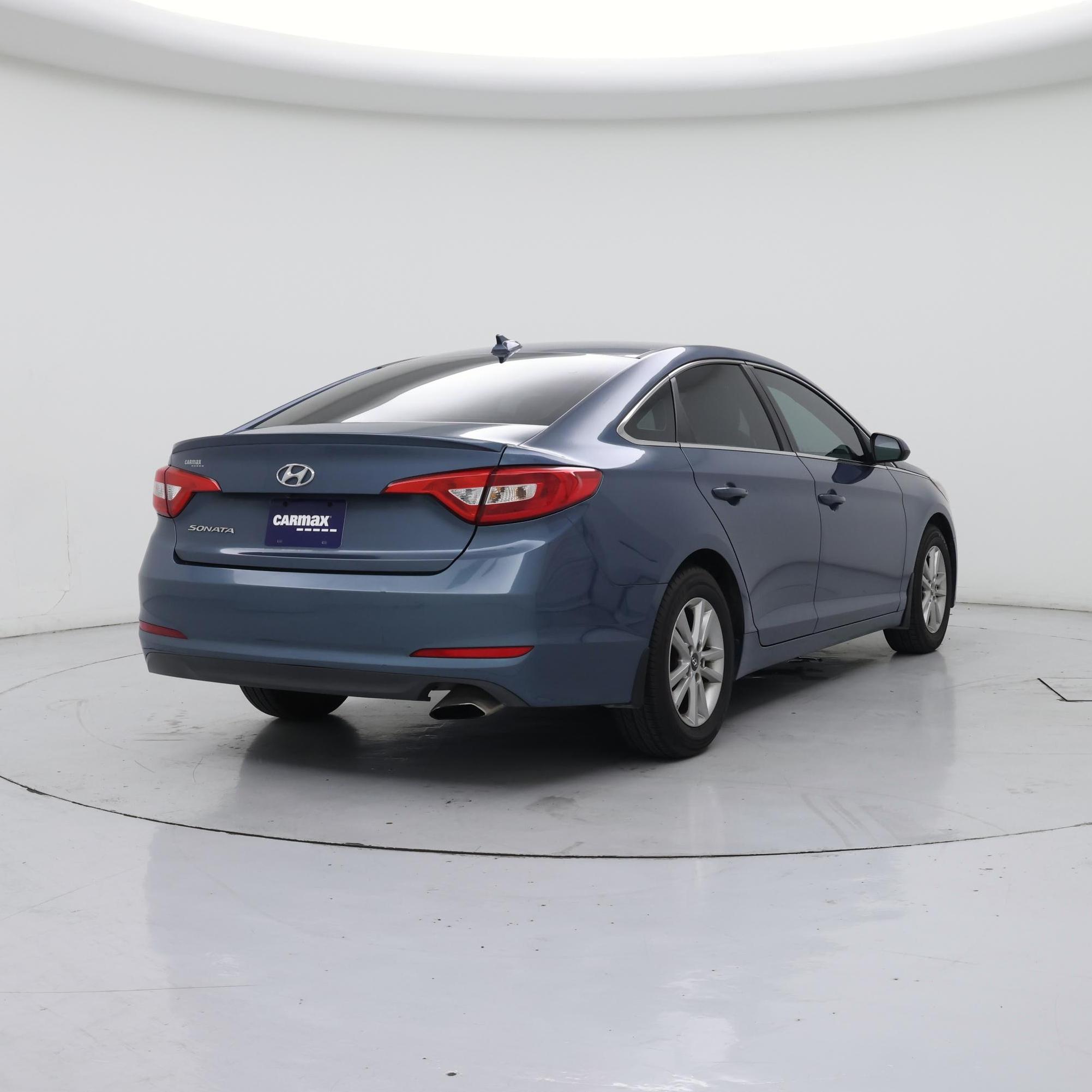 Thumbnail: 2016 Hyundai Sonata - 8