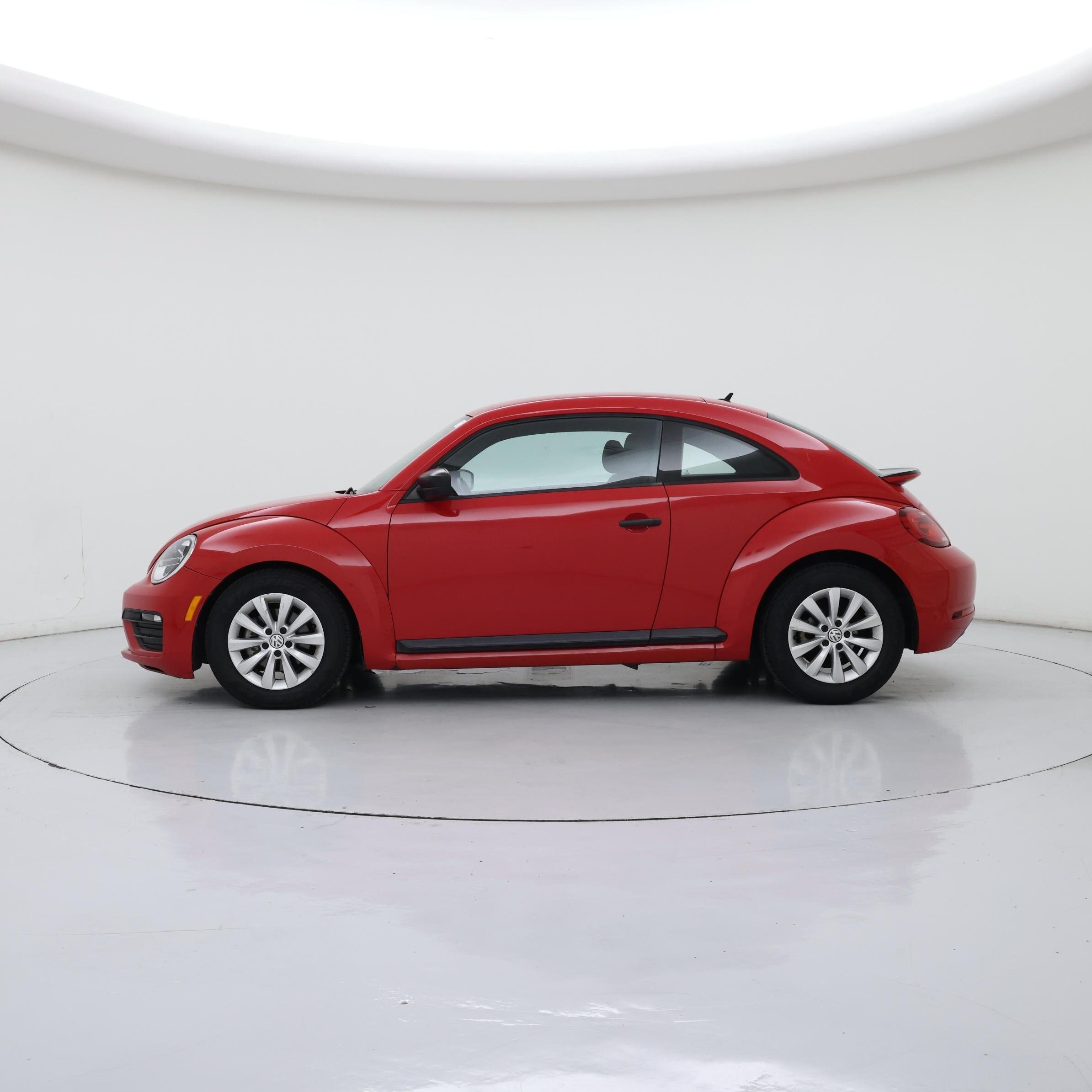 Thumbnail: 2018 Volkswagen Beetle - 3