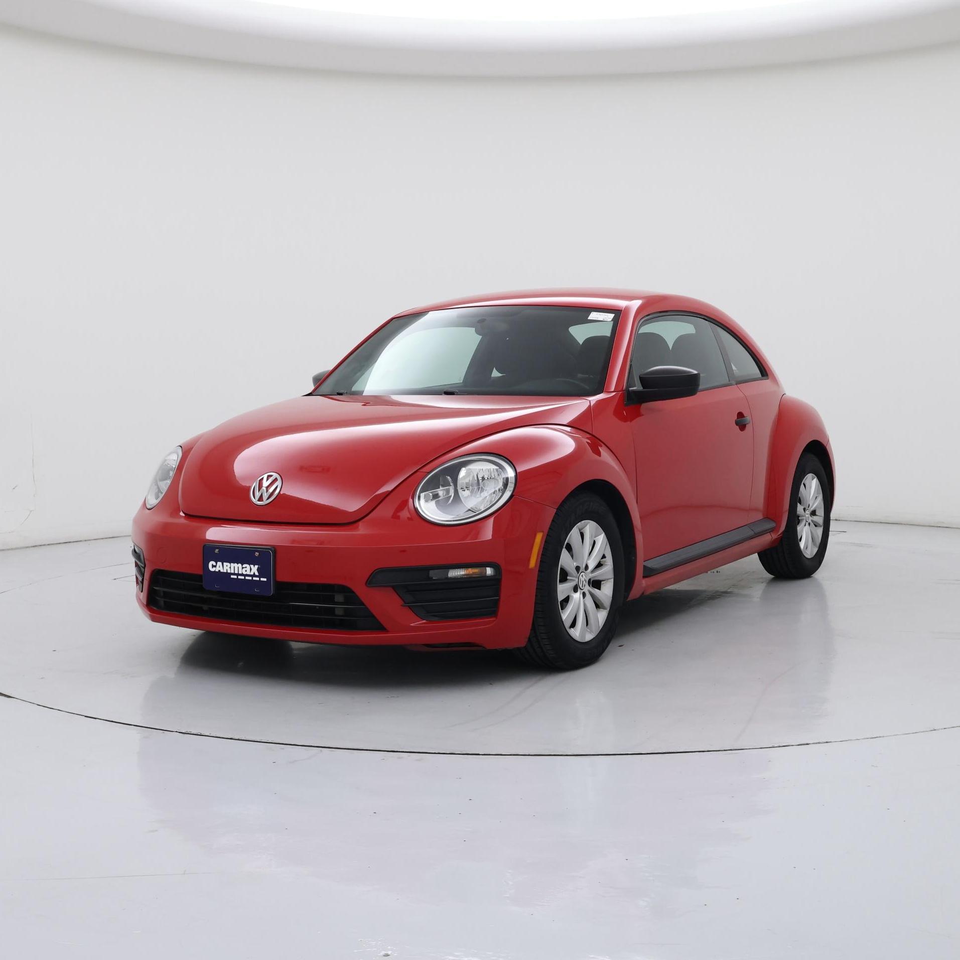 Thumbnail: 2018 Volkswagen Beetle - 4