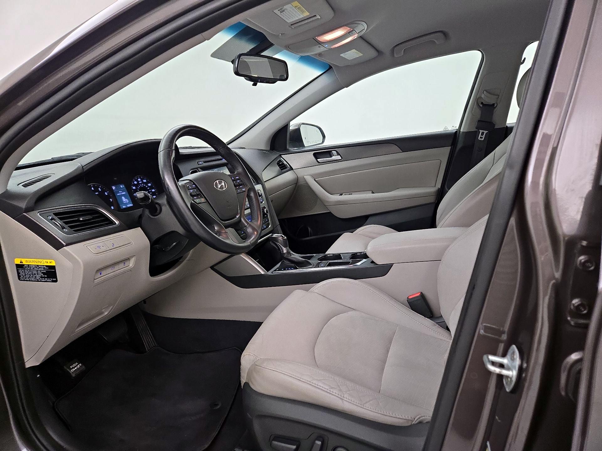 Thumbnail: 2016 Hyundai Sonata - 9