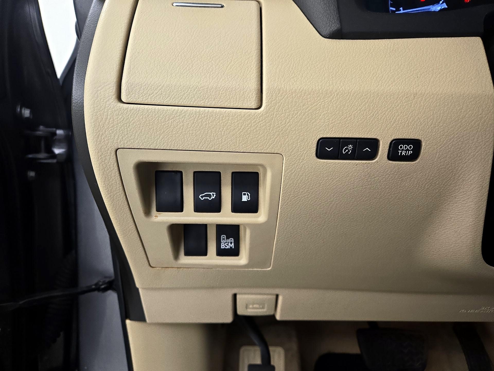Thumbnail: 2013 Lexus RX - 13