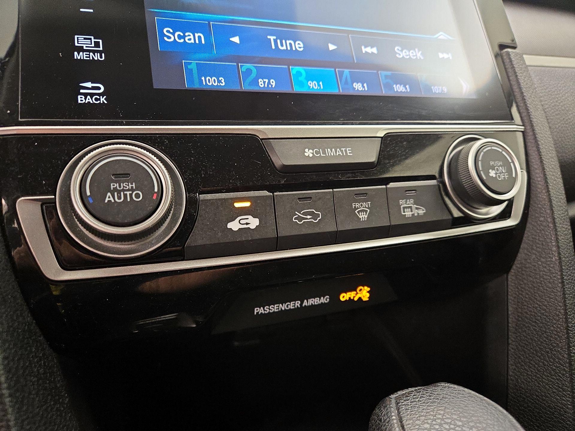 Thumbnail: 2016 Honda Civic - 16