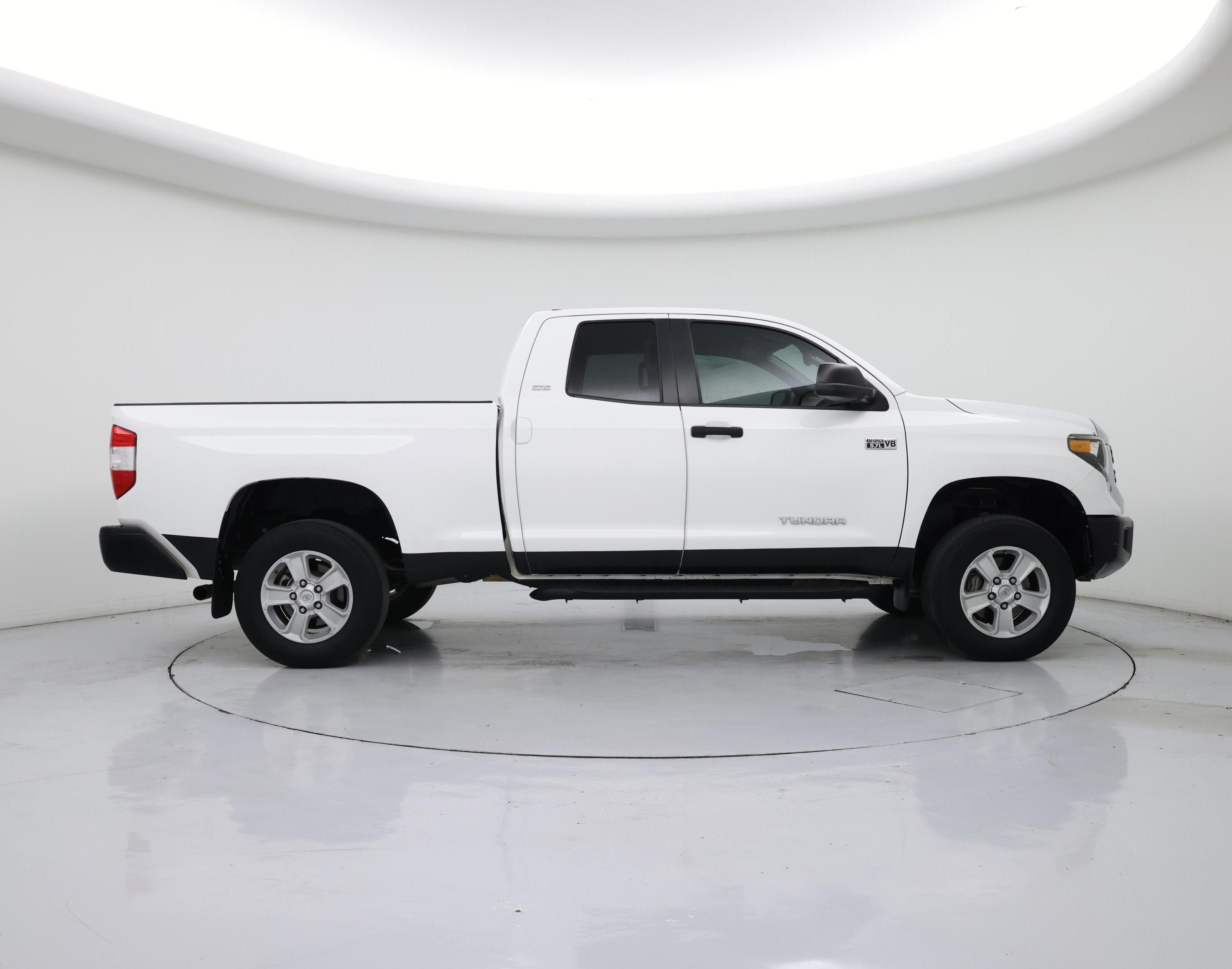 Thumbnail: 2020 Toyota Tundra - 7