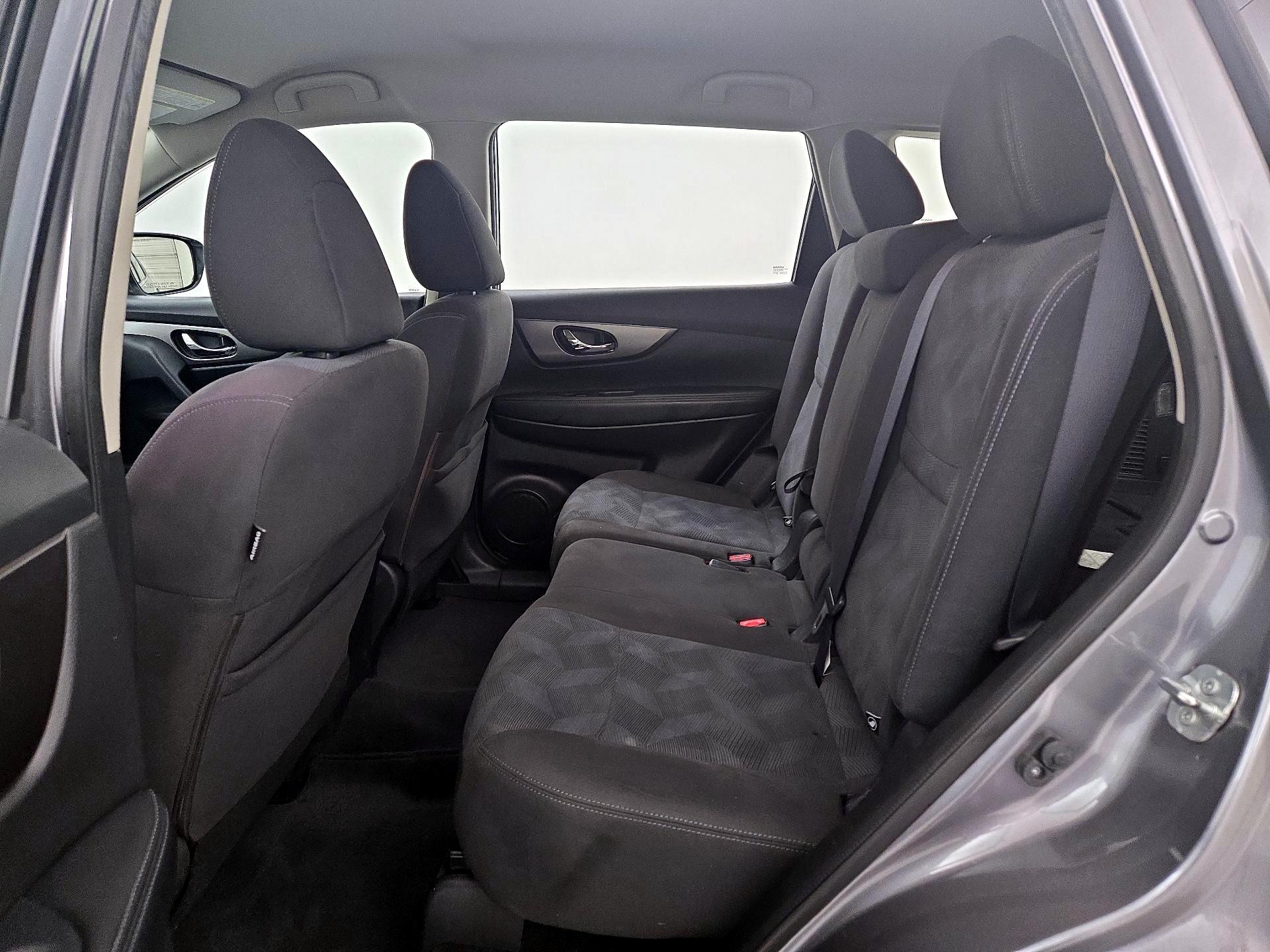Thumbnail: 2016 Nissan Rogue - 19