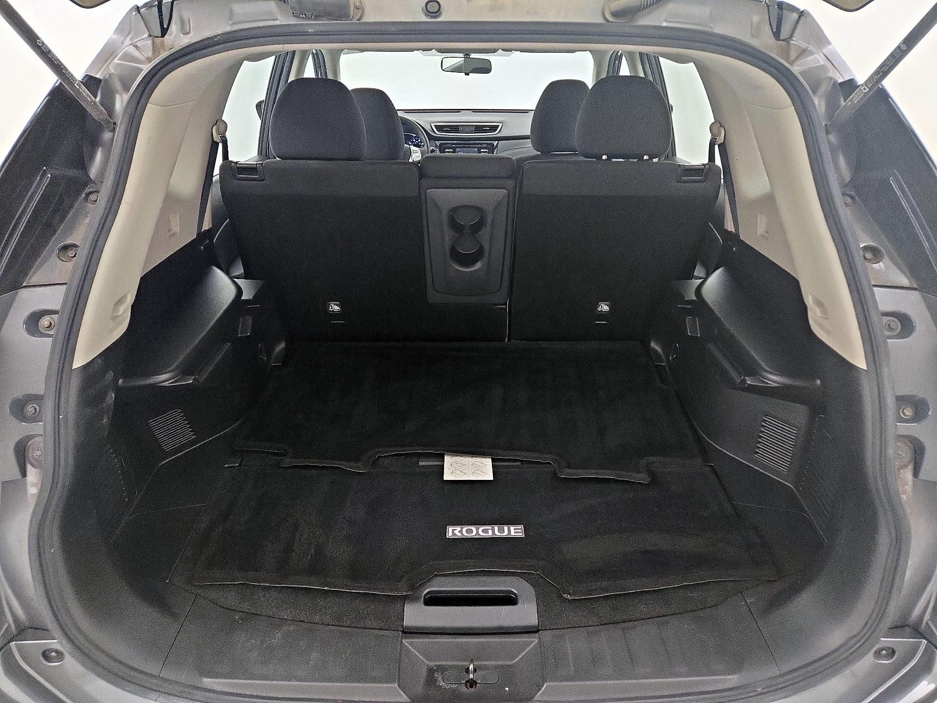 Thumbnail: 2016 Nissan Rogue - 20