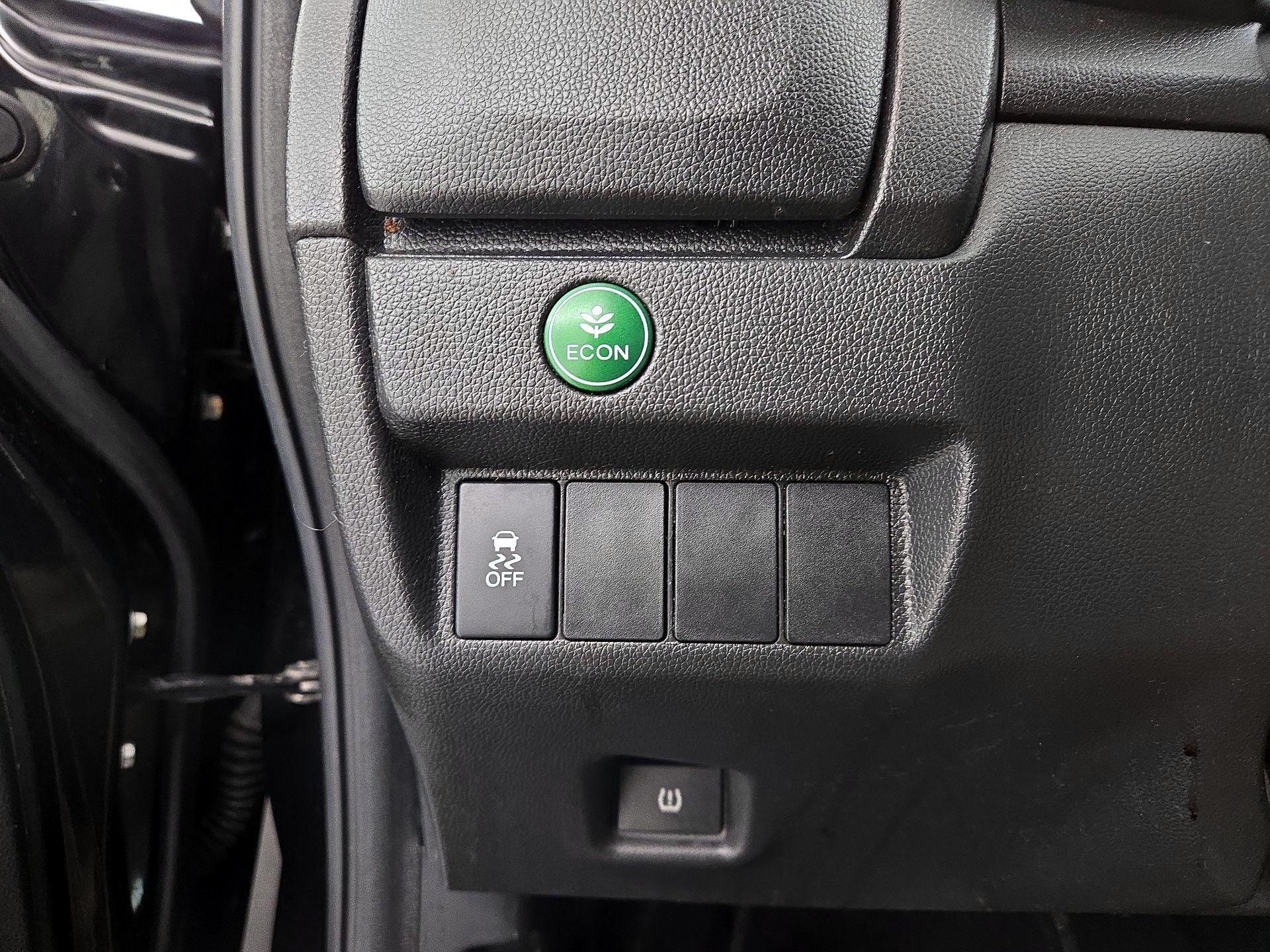 Thumbnail: 2015 Honda Fit - 13