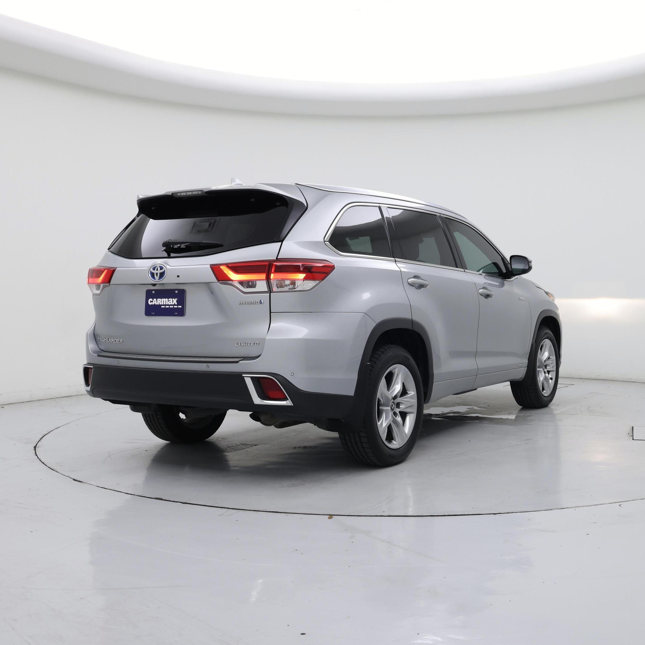 Thumbnail: 2019 Toyota Highlander - 8