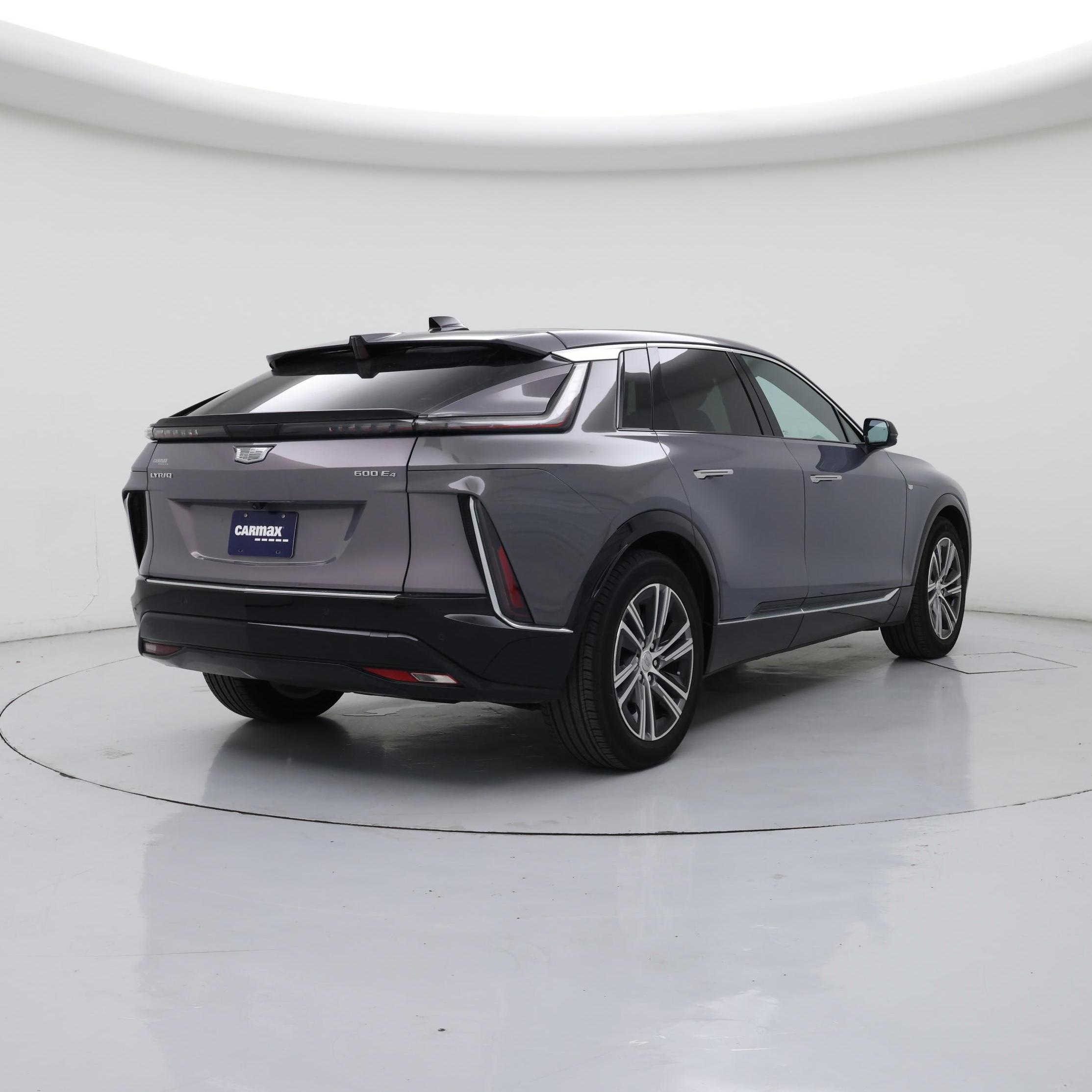 Thumbnail: 2024 Cadillac Lyriq - 8