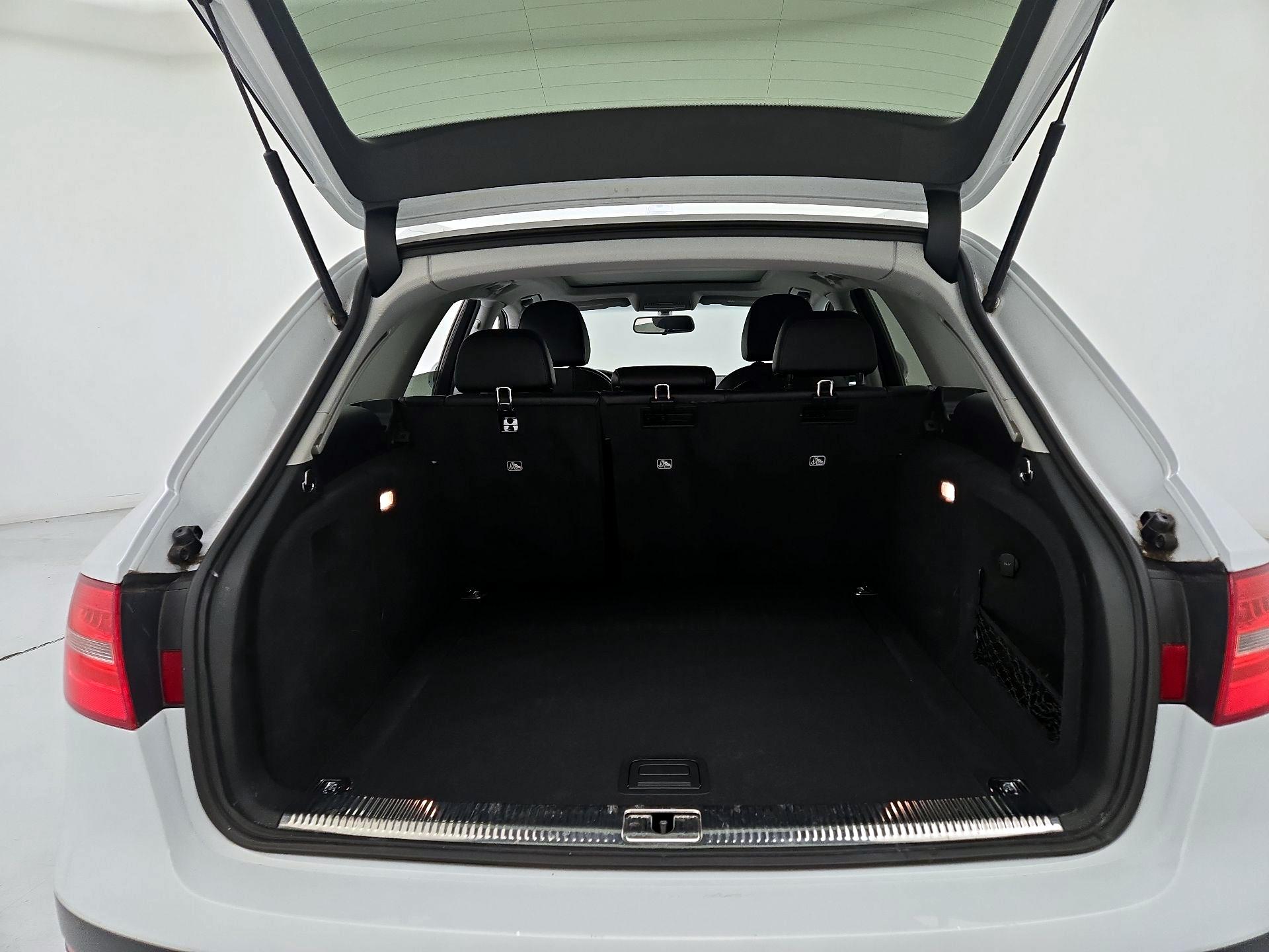 Thumbnail: 2016 Audi Allroad - 20