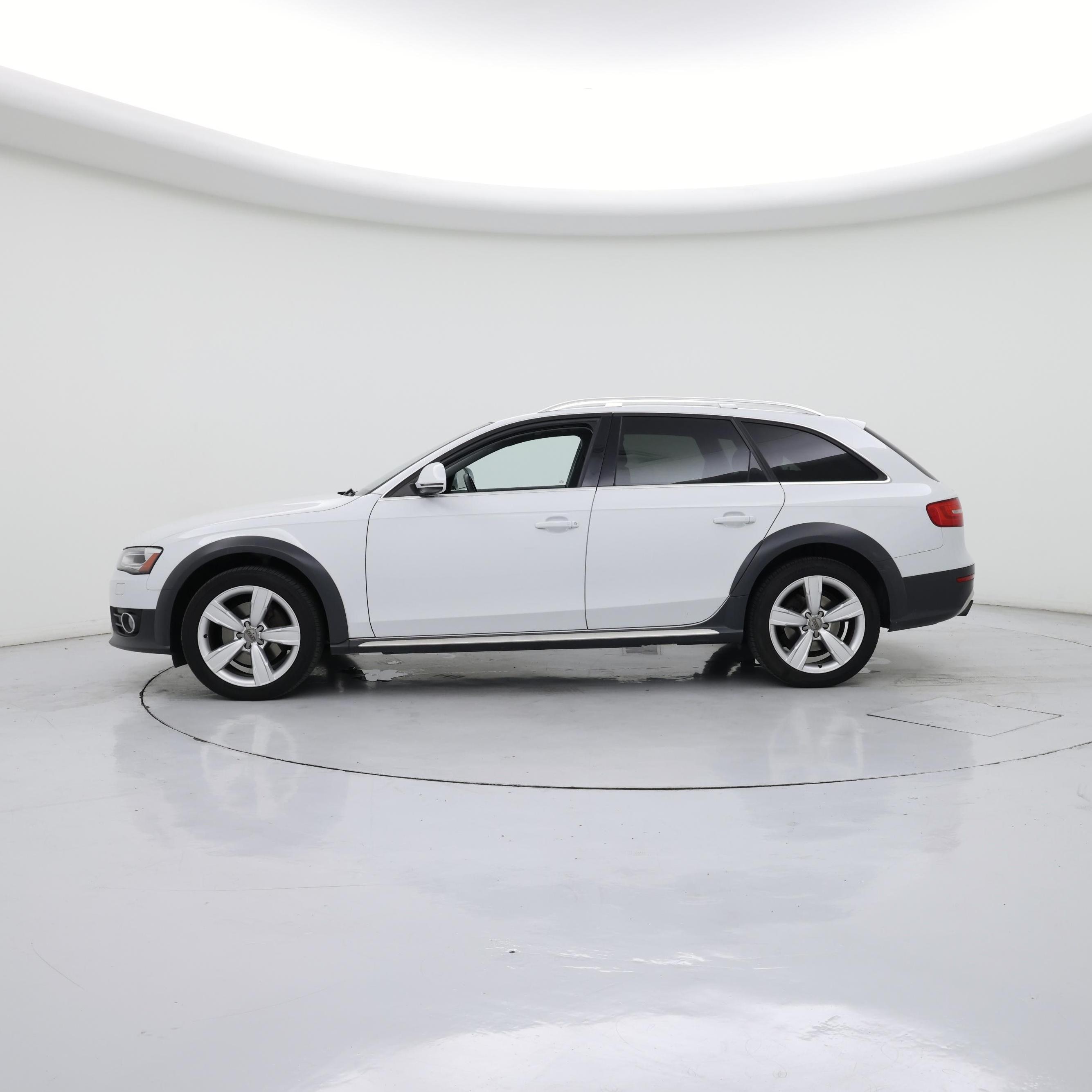 Thumbnail: 2016 Audi Allroad - 3