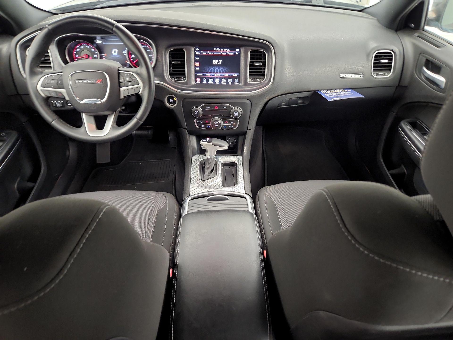 Thumbnail: 2016 Dodge Charger - 9