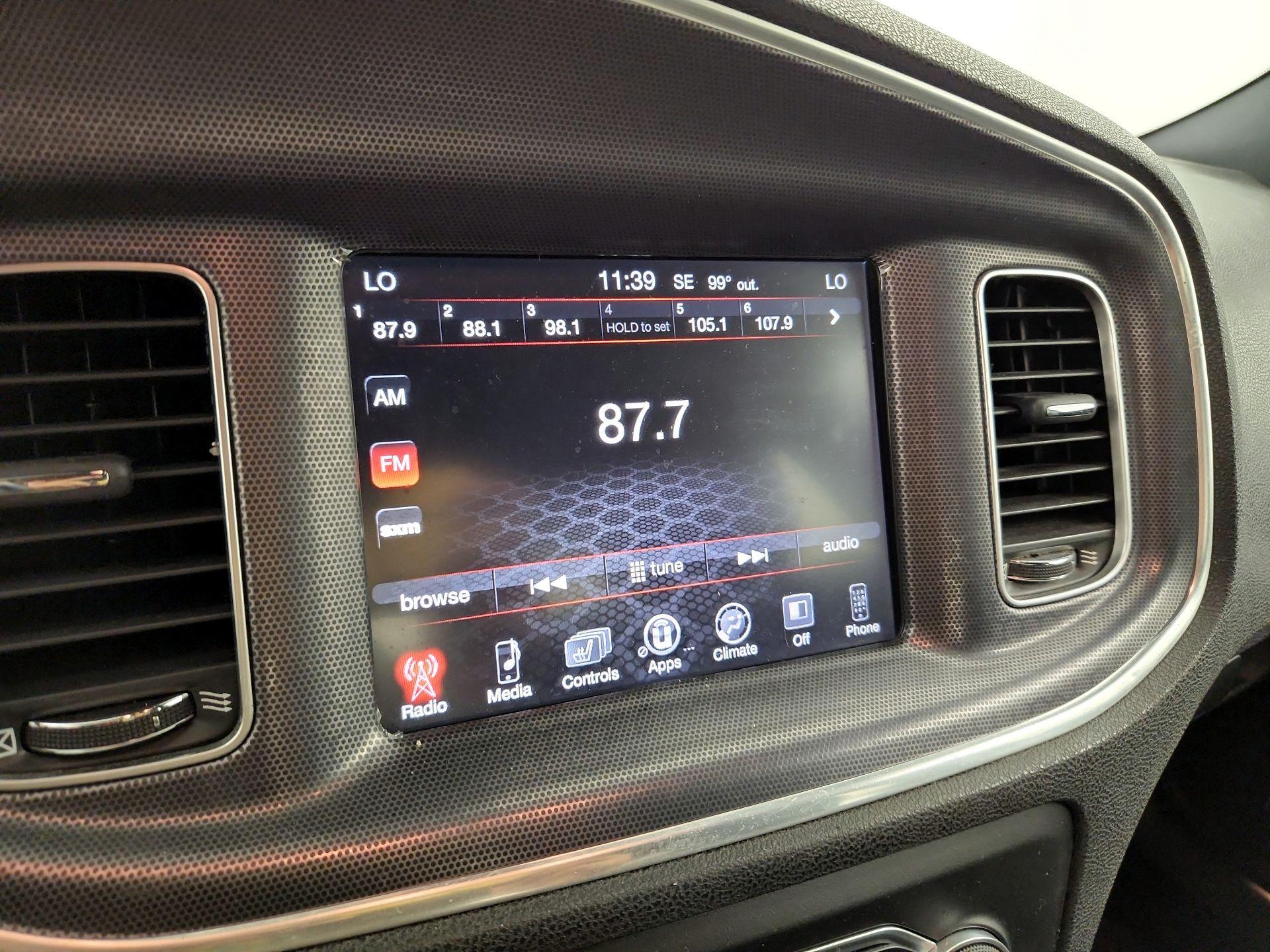 Thumbnail: 2016 Dodge Charger - 14