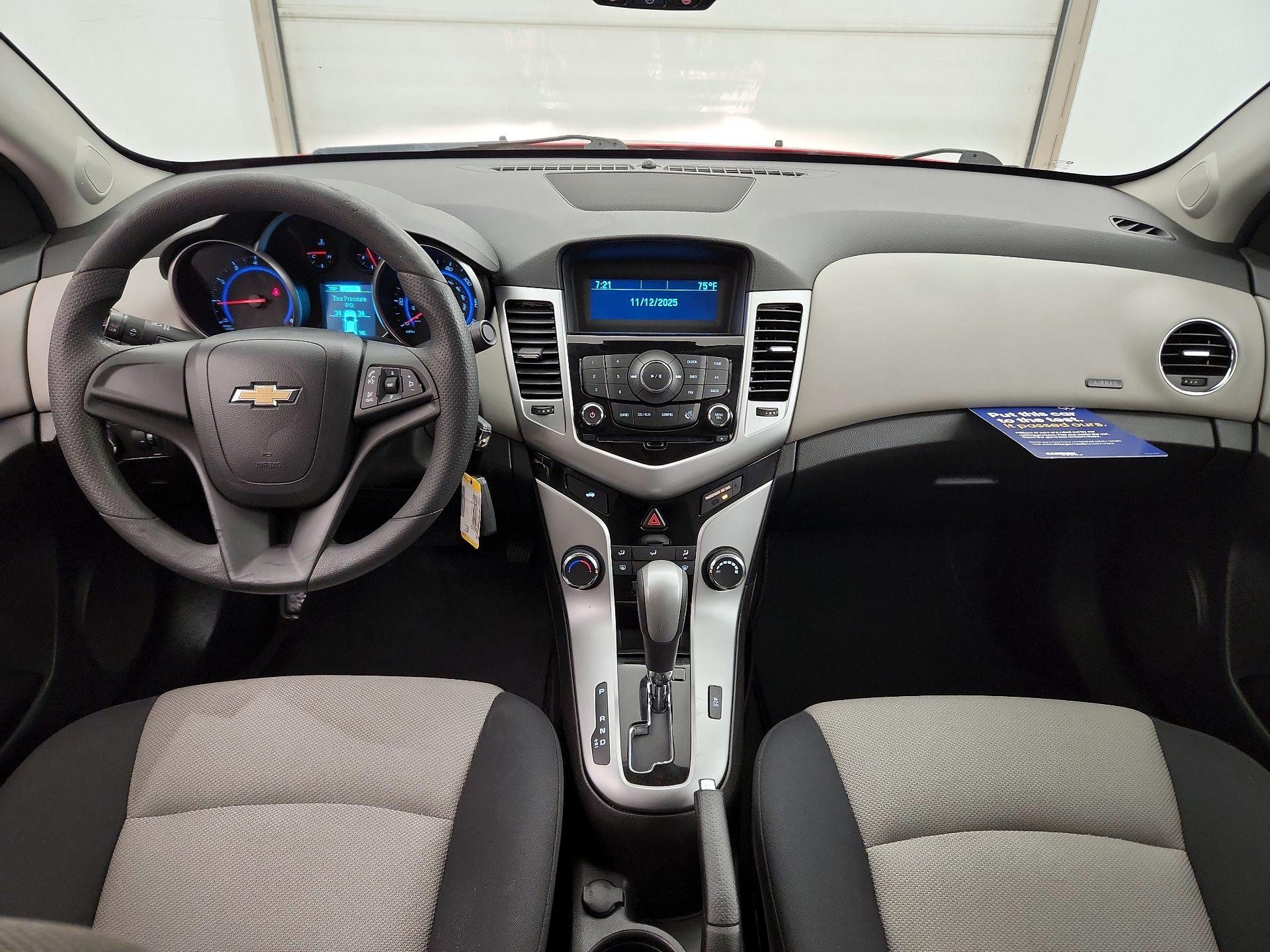 Thumbnail: 2016 Chevrolet Cruze - 9