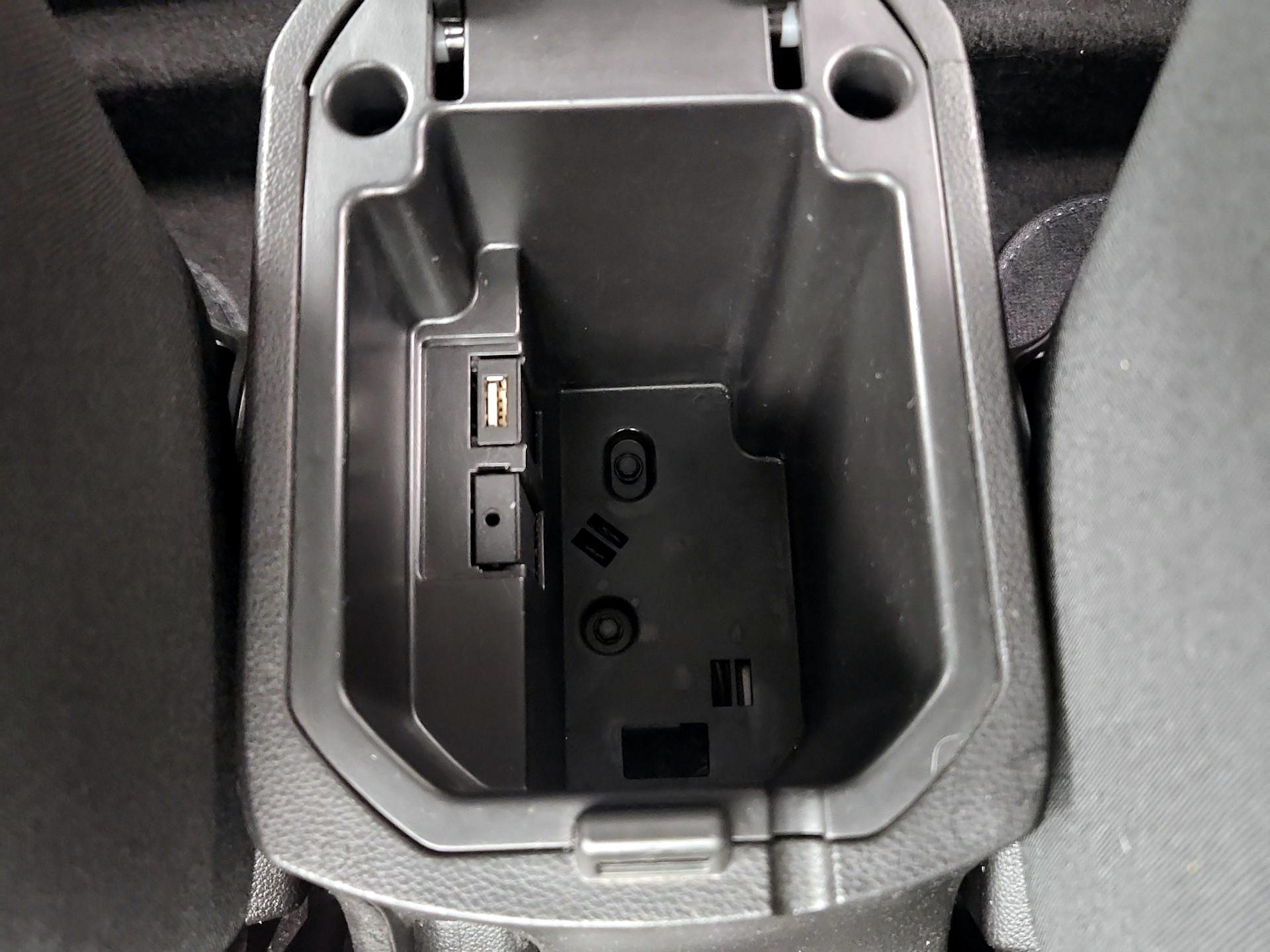 Thumbnail: 2016 Chevrolet Cruze - 17