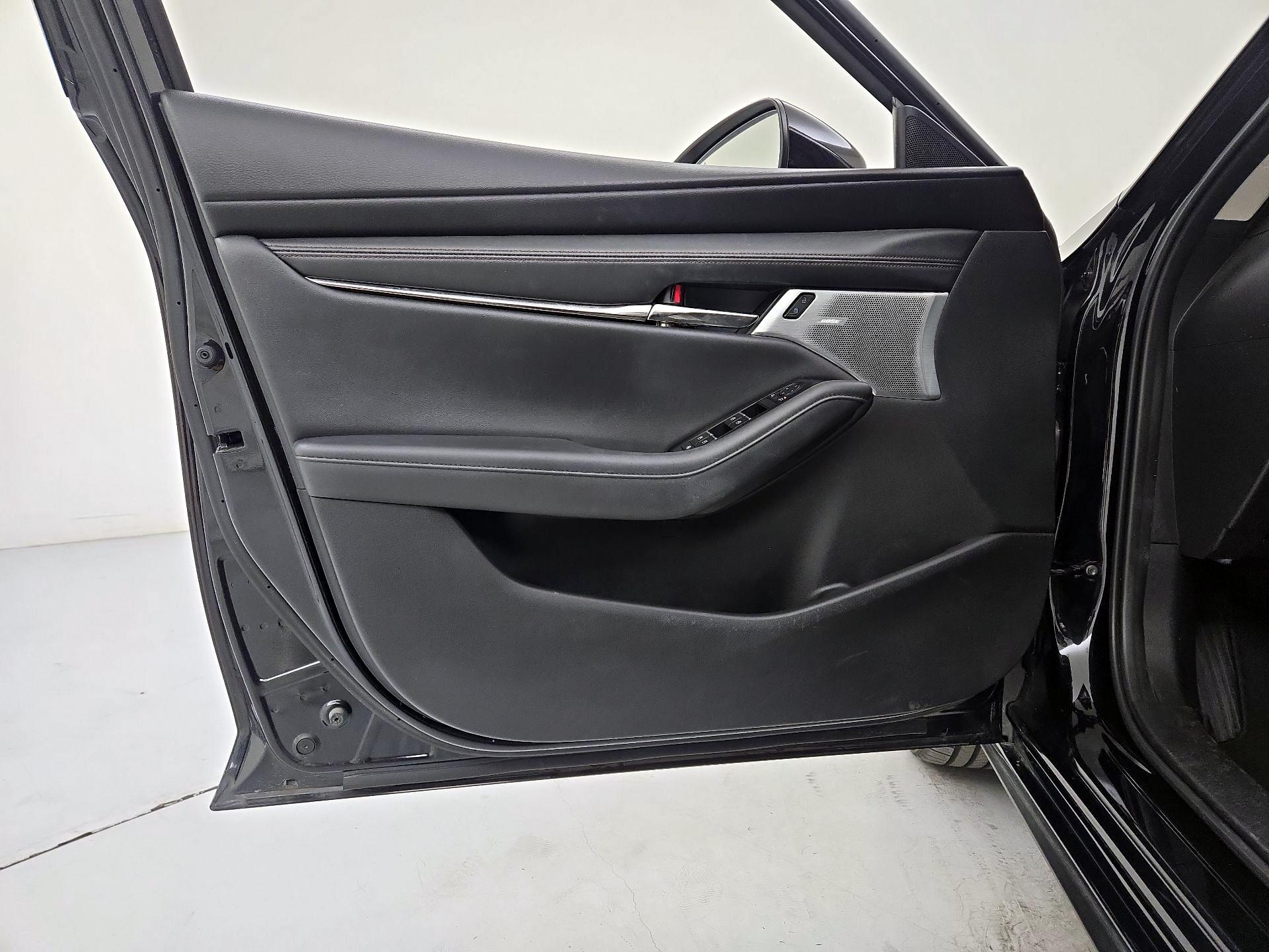 Thumbnail: 2021 Mazda Mazda3 - 12
