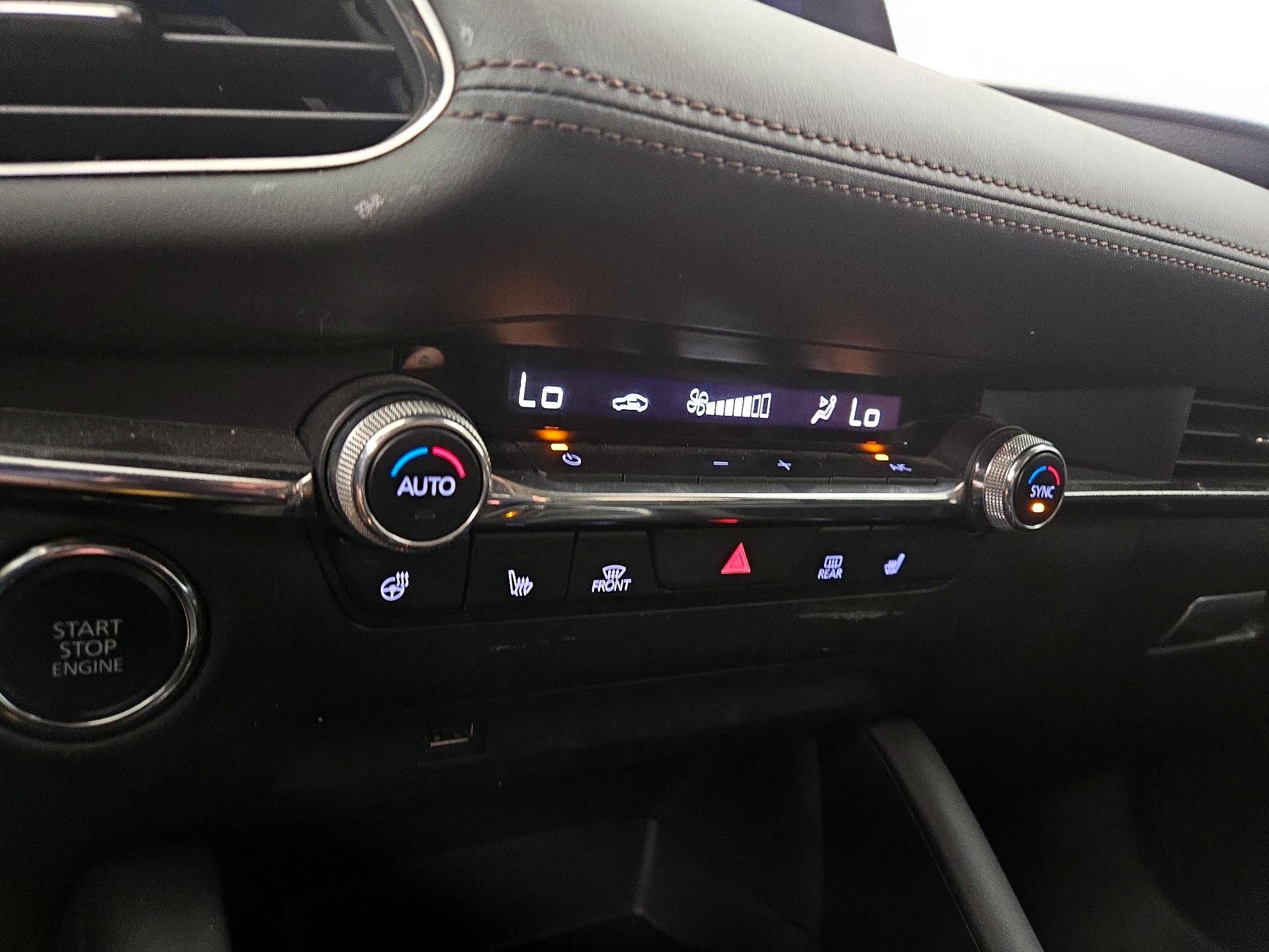 Thumbnail: 2021 Mazda Mazda3 - 16