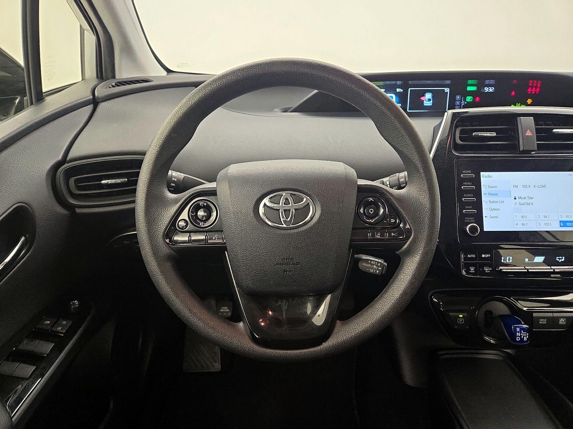 Thumbnail: 2020 Toyota Prius - 10