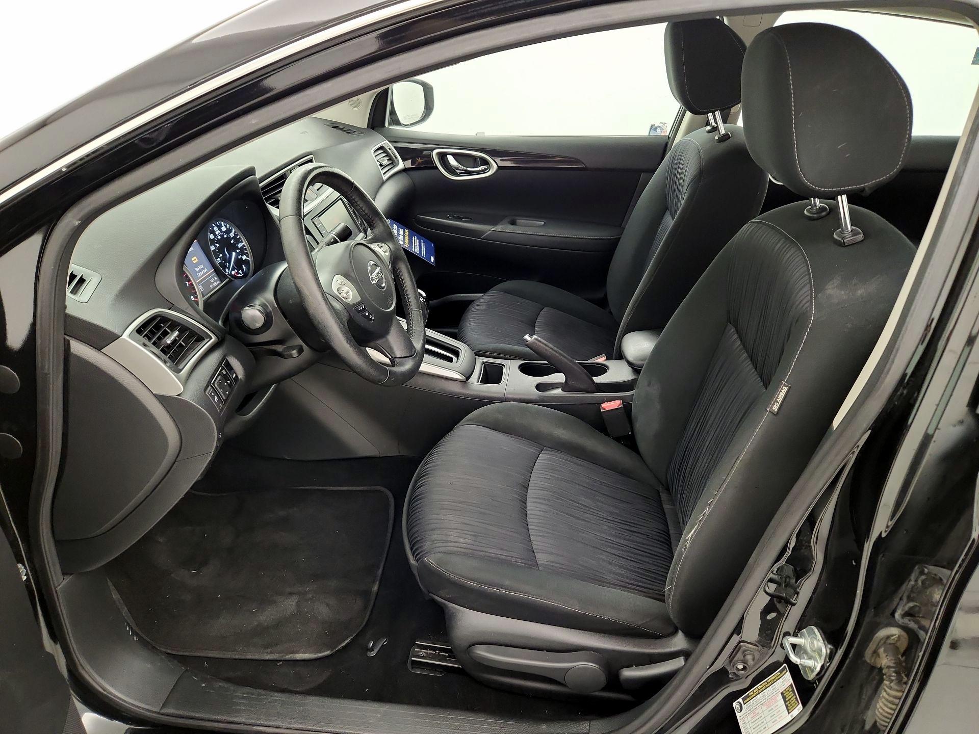 Thumbnail: 2019 Nissan Sentra - 11