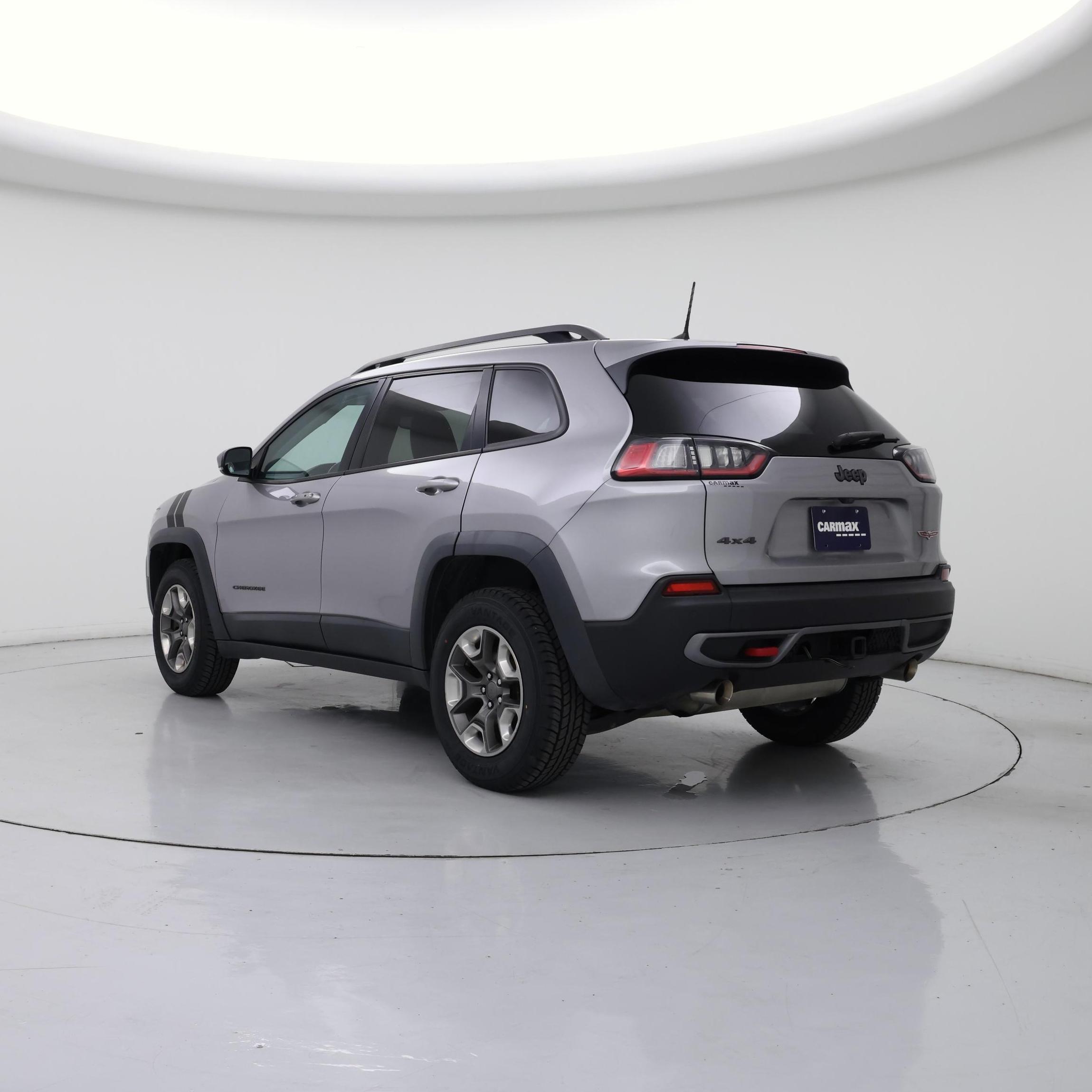 Thumbnail: 2019 Jeep Cherokee - 2