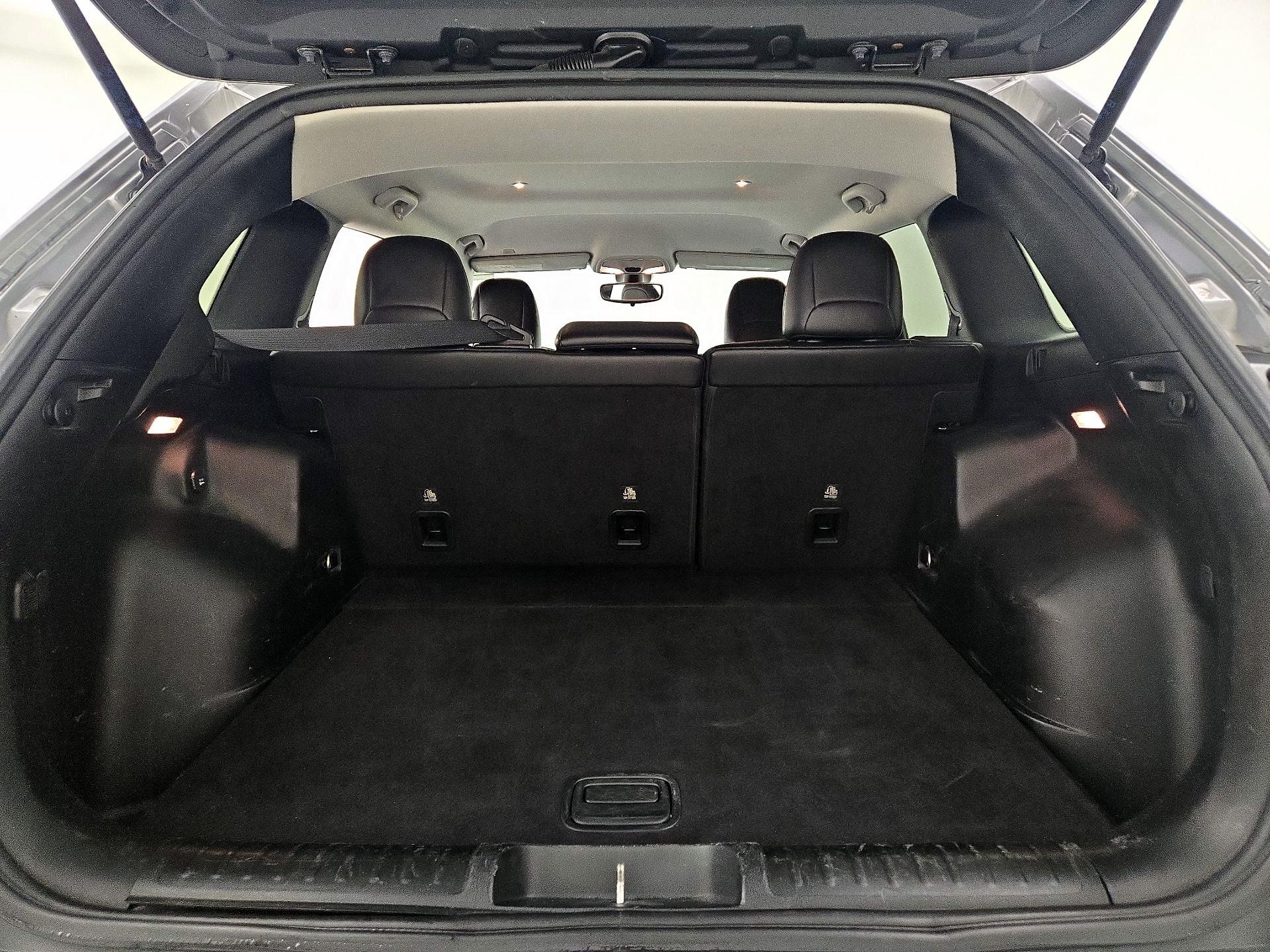 Thumbnail: 2019 Jeep Cherokee - 20