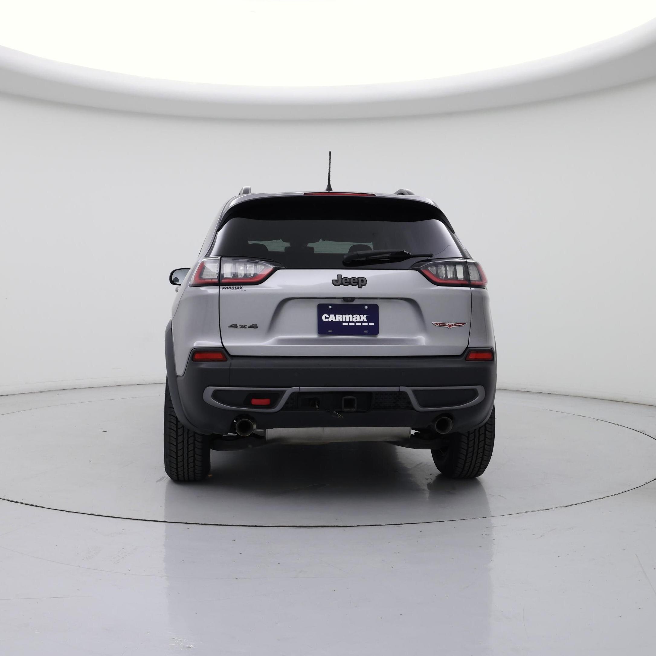 Thumbnail: 2019 Jeep Cherokee - 6