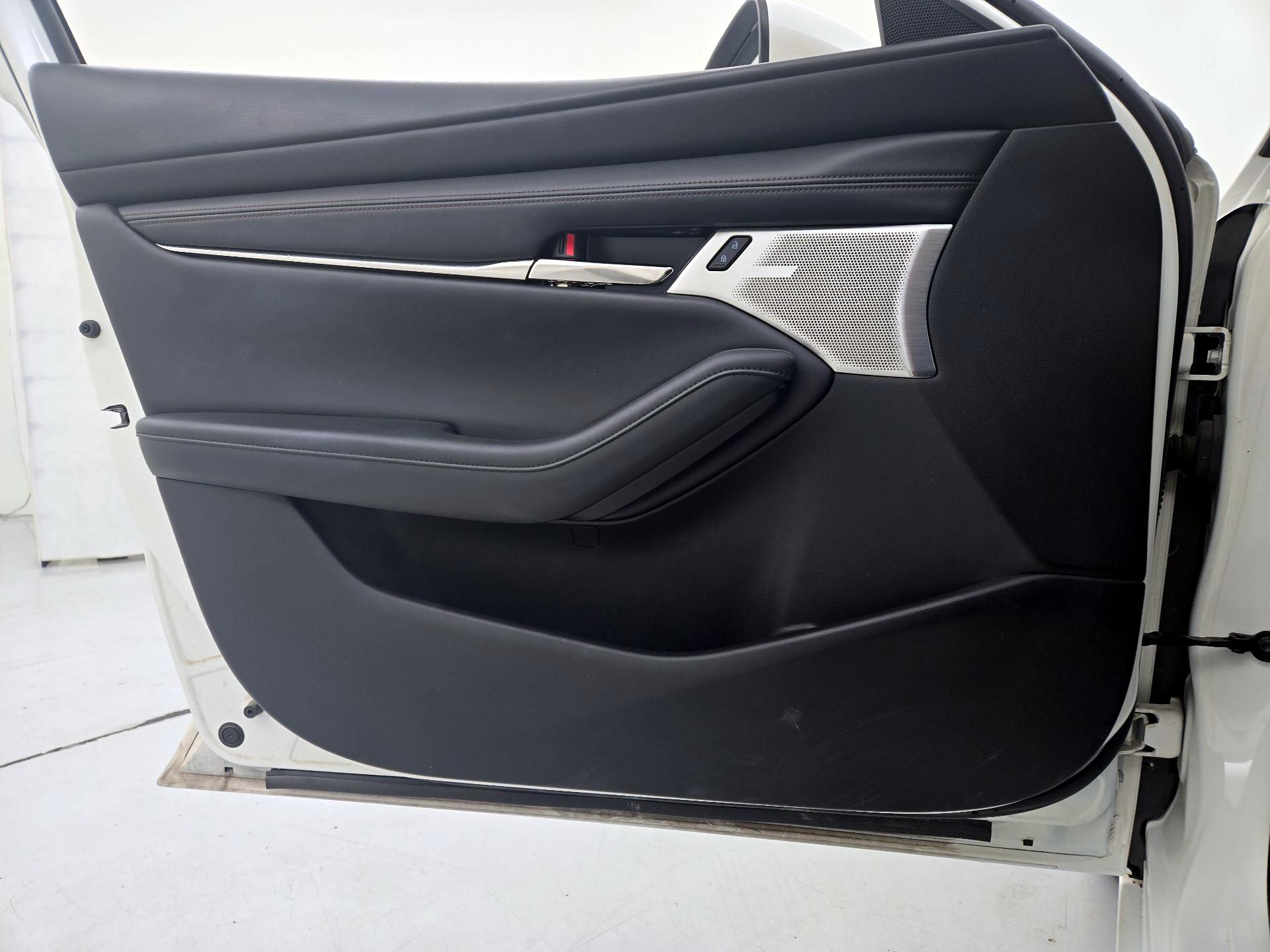 Thumbnail: 2019 Mazda Mazda3 - 12