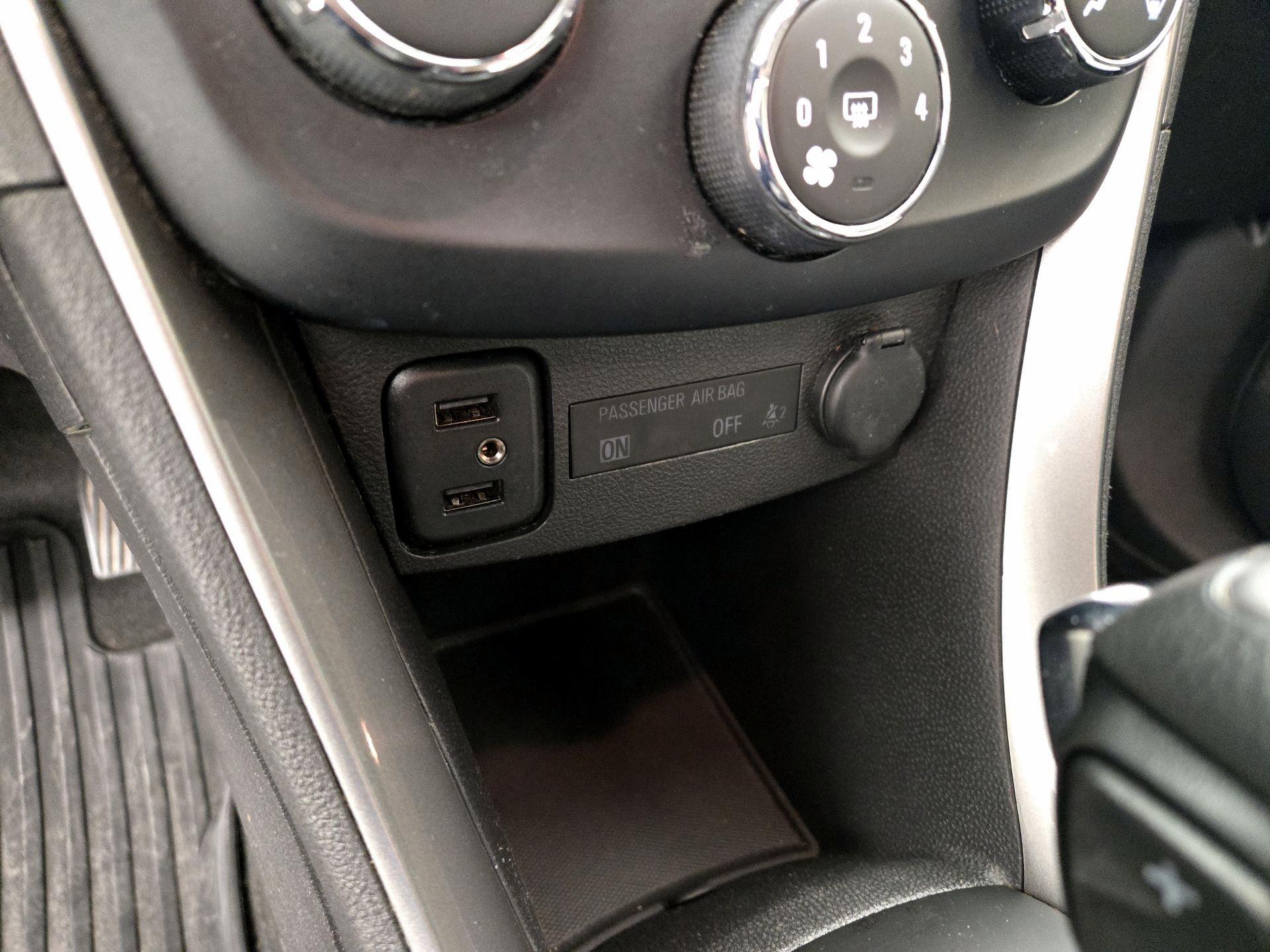 Thumbnail: 2020 Chevrolet Trax - 18