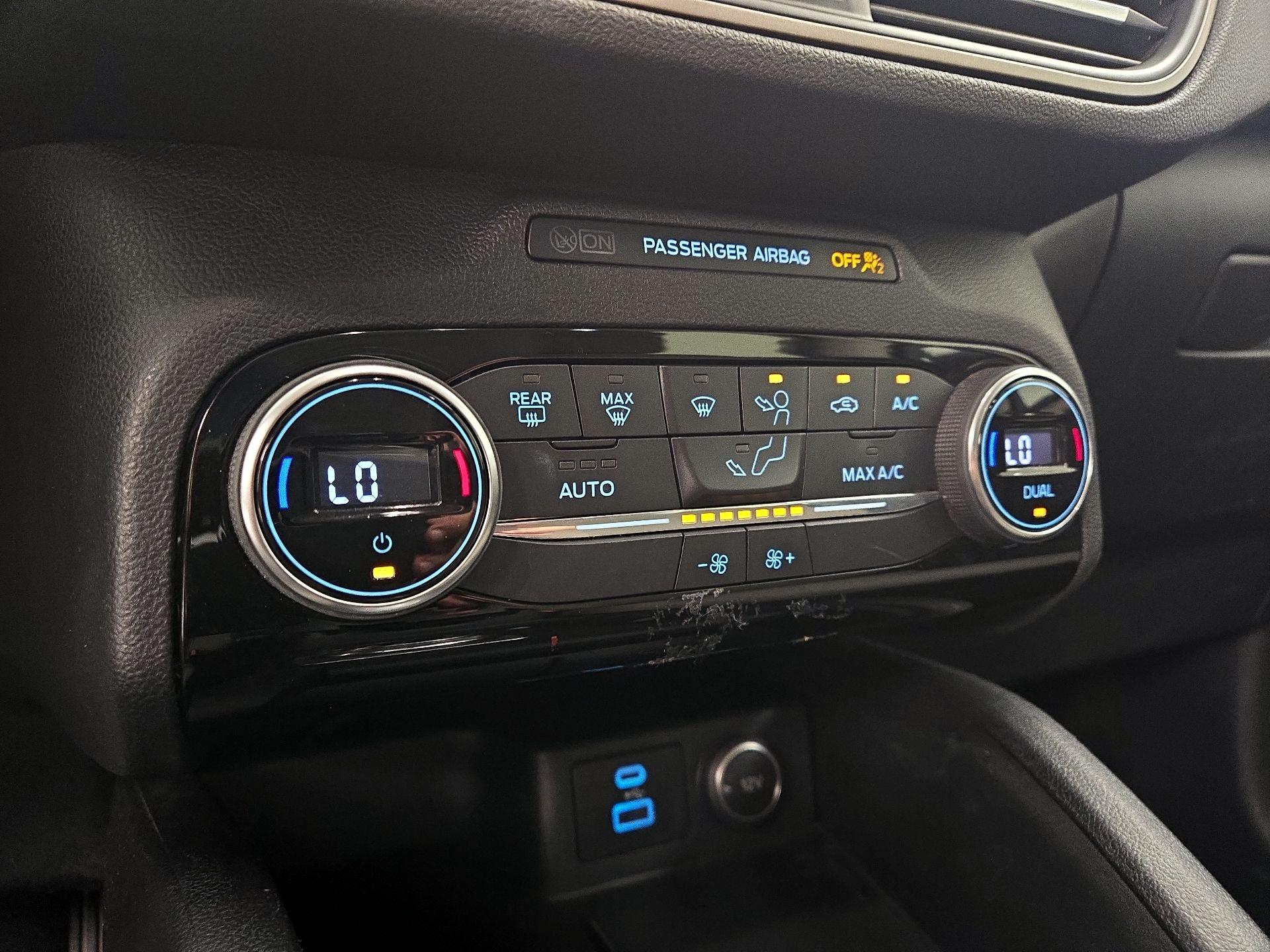 Thumbnail: 2021 Ford Escape - 16