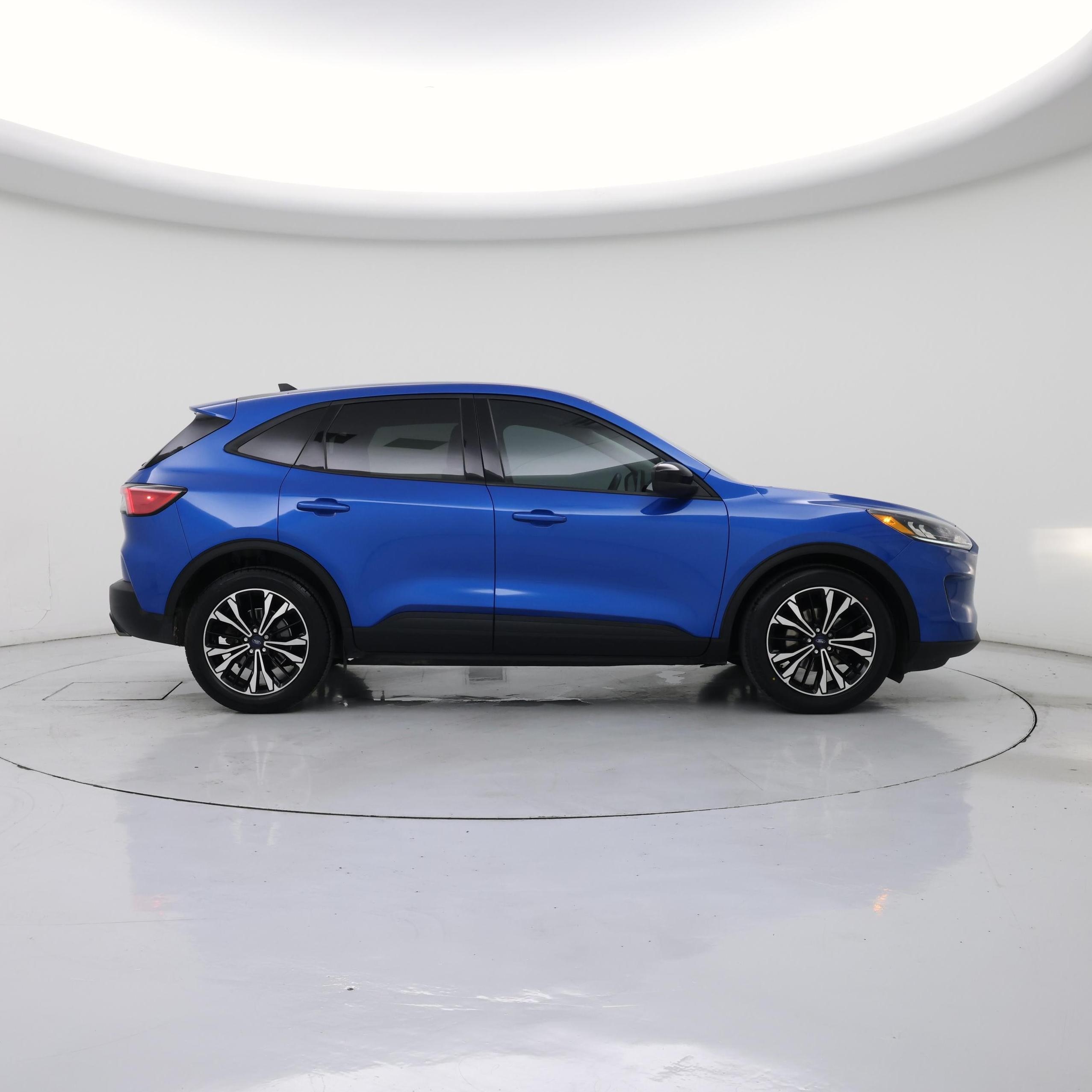 Thumbnail: 2021 Ford Escape - 7