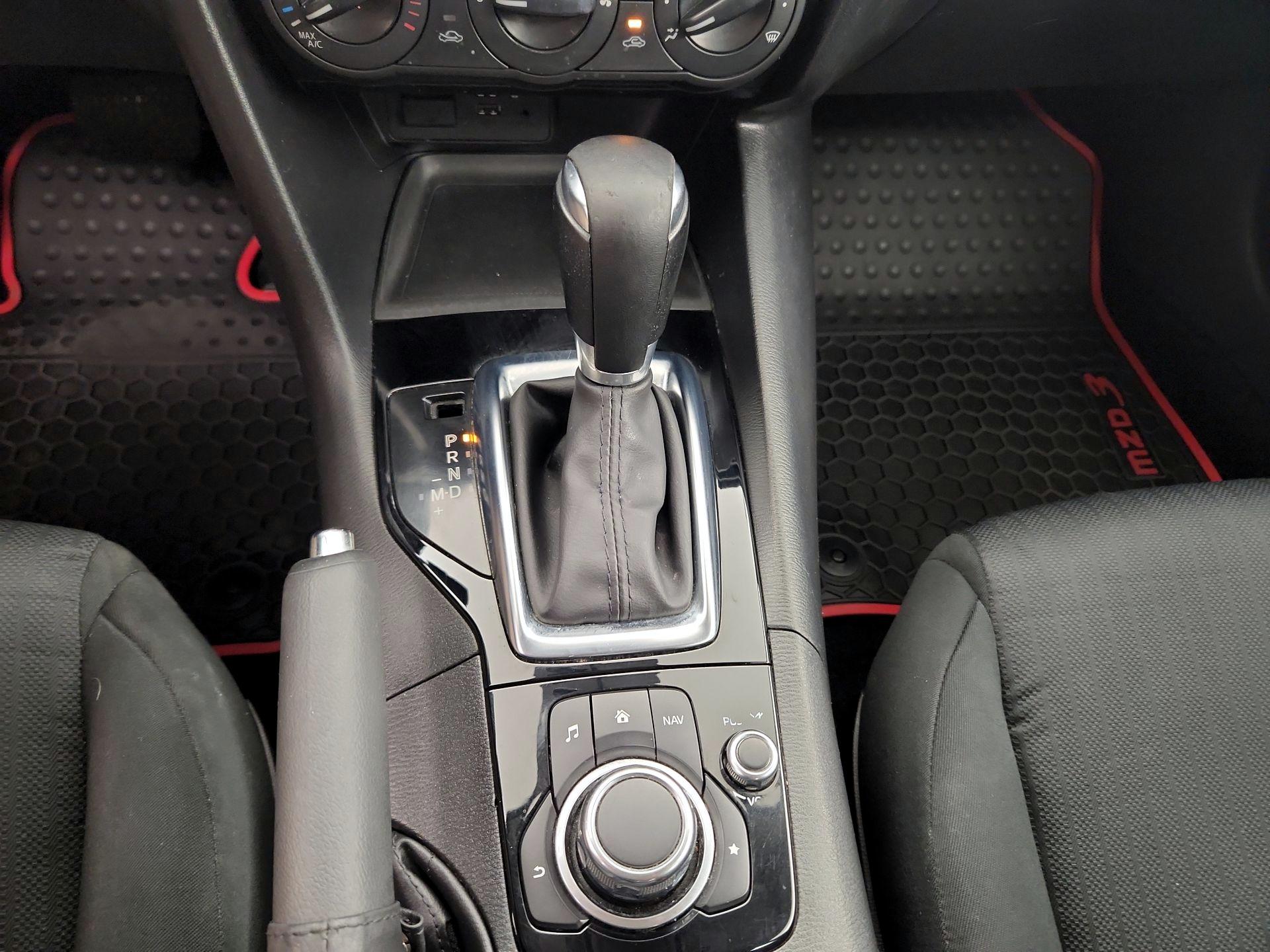 Thumbnail: 2015 Mazda Mazda3 - 17