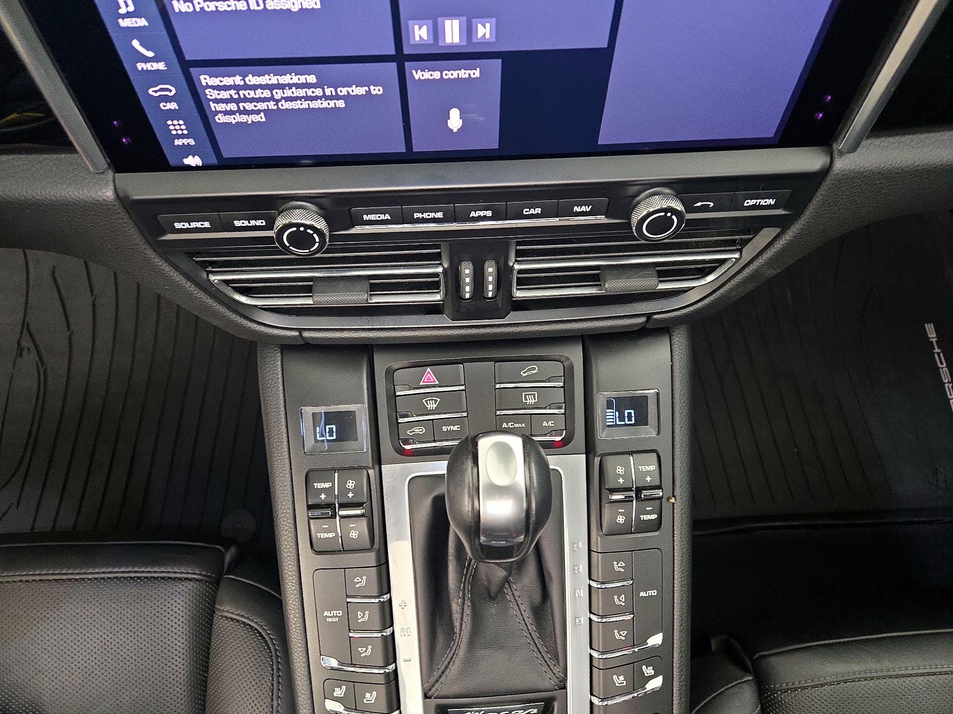Thumbnail: 2019 Porsche Macan - 17