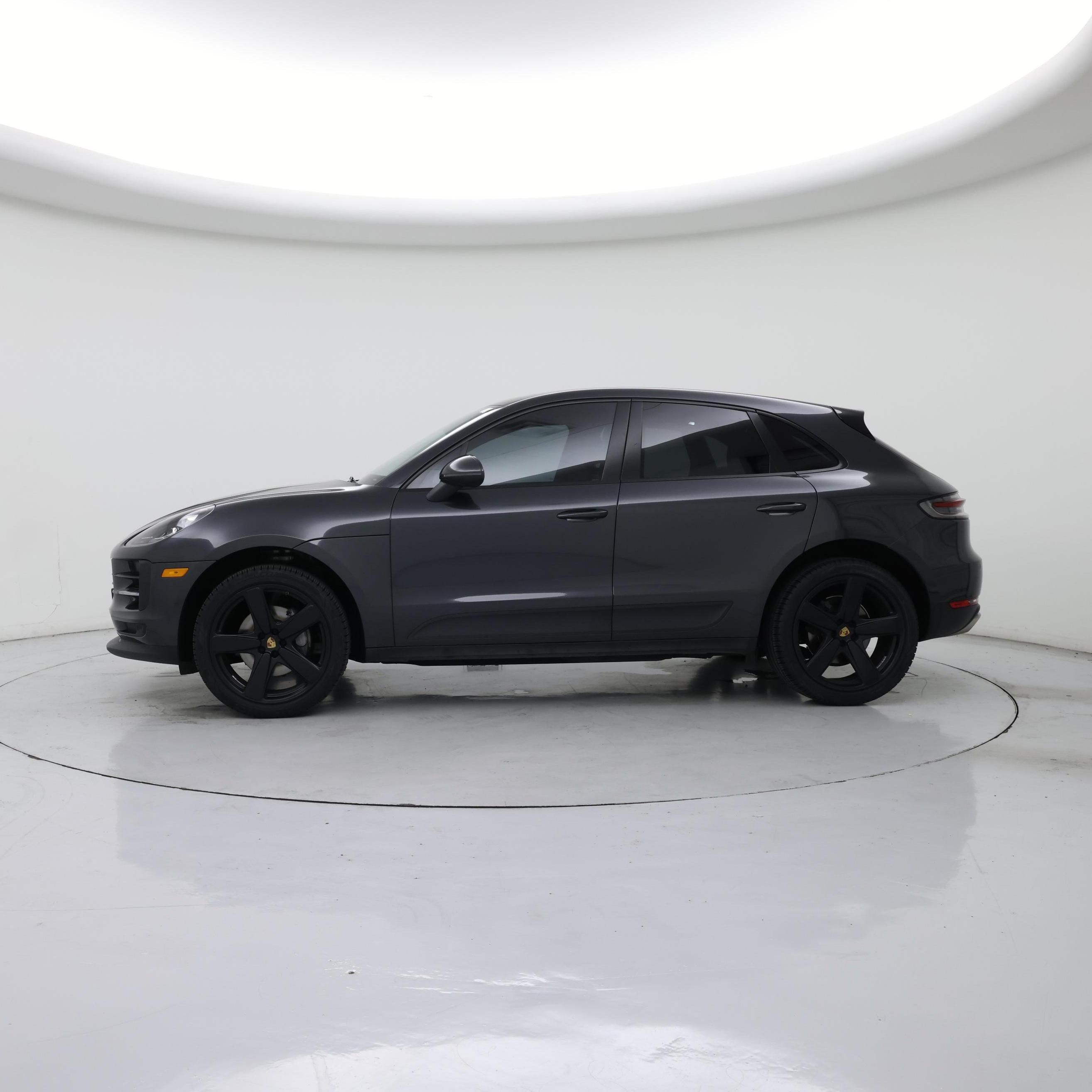 Thumbnail: 2019 Porsche Macan - 3