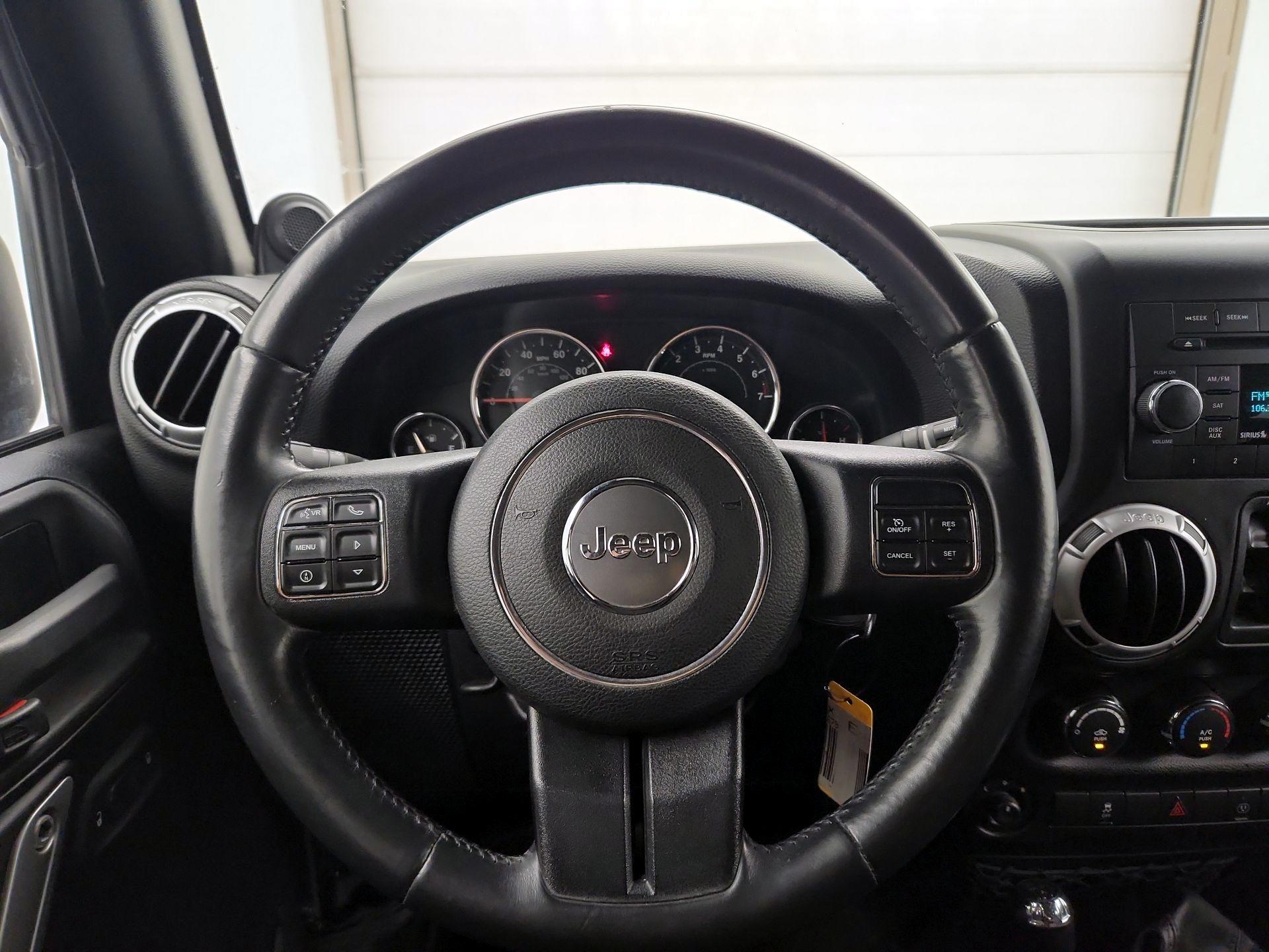 Thumbnail: 2014 Jeep Wrangler - 10