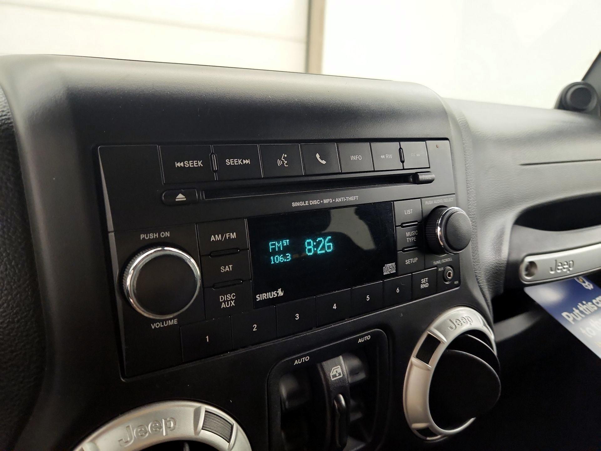 Thumbnail: 2014 Jeep Wrangler - 13