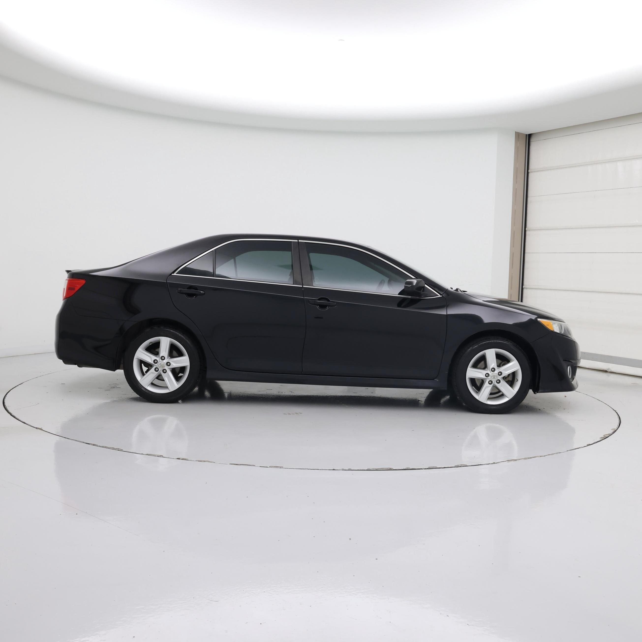 Thumbnail: 2013 Toyota Camry - 7