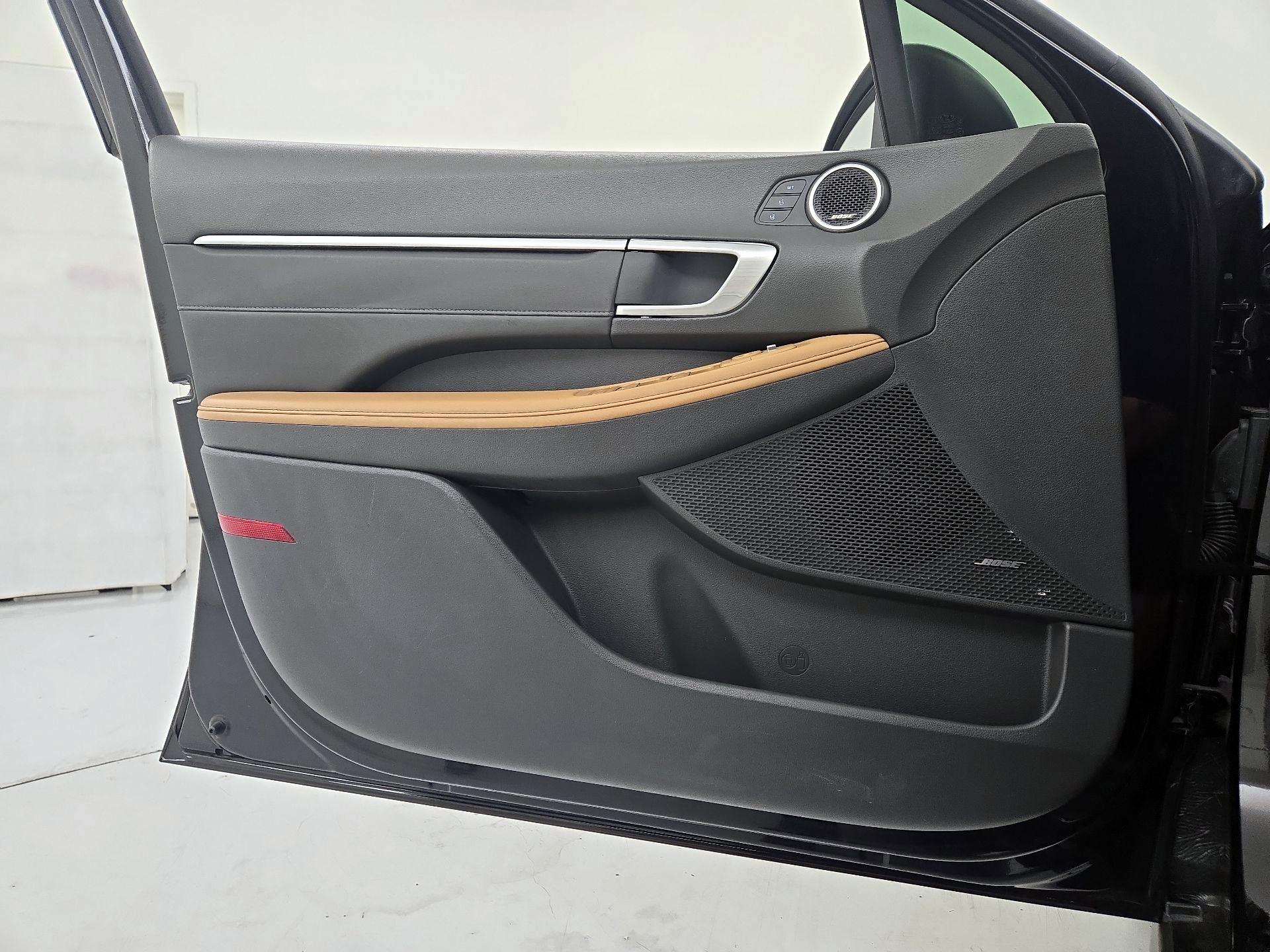 Thumbnail: 2023 Hyundai Sonata - 12