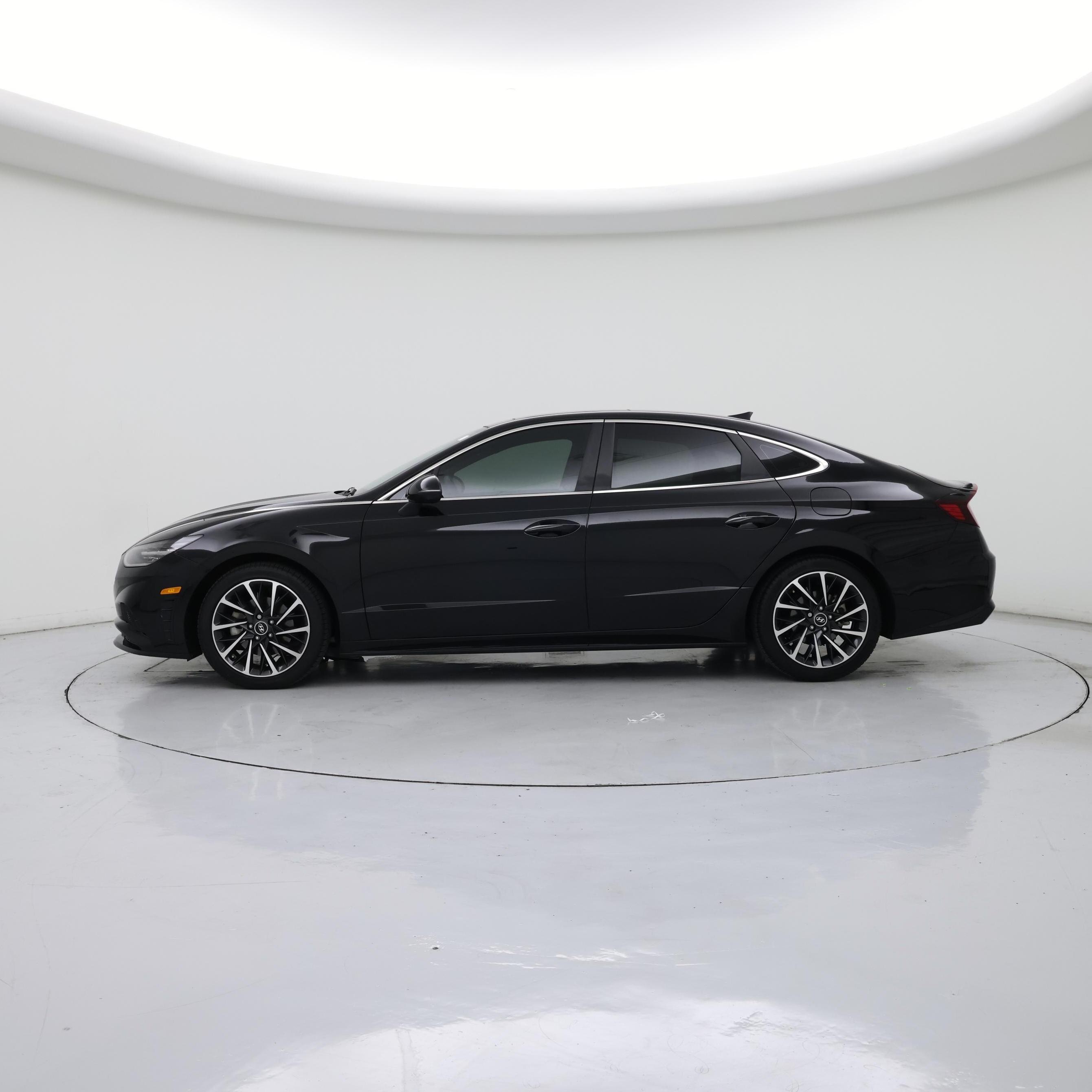 Thumbnail: 2023 Hyundai Sonata - 3