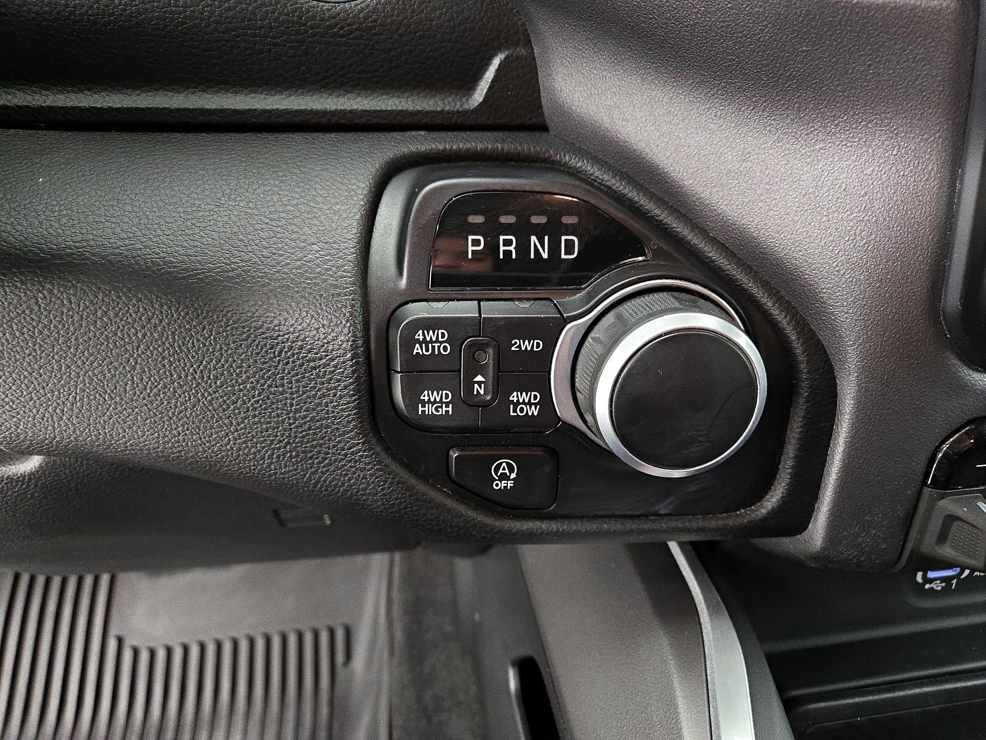 Thumbnail: 2023 RAM 1500 - 17