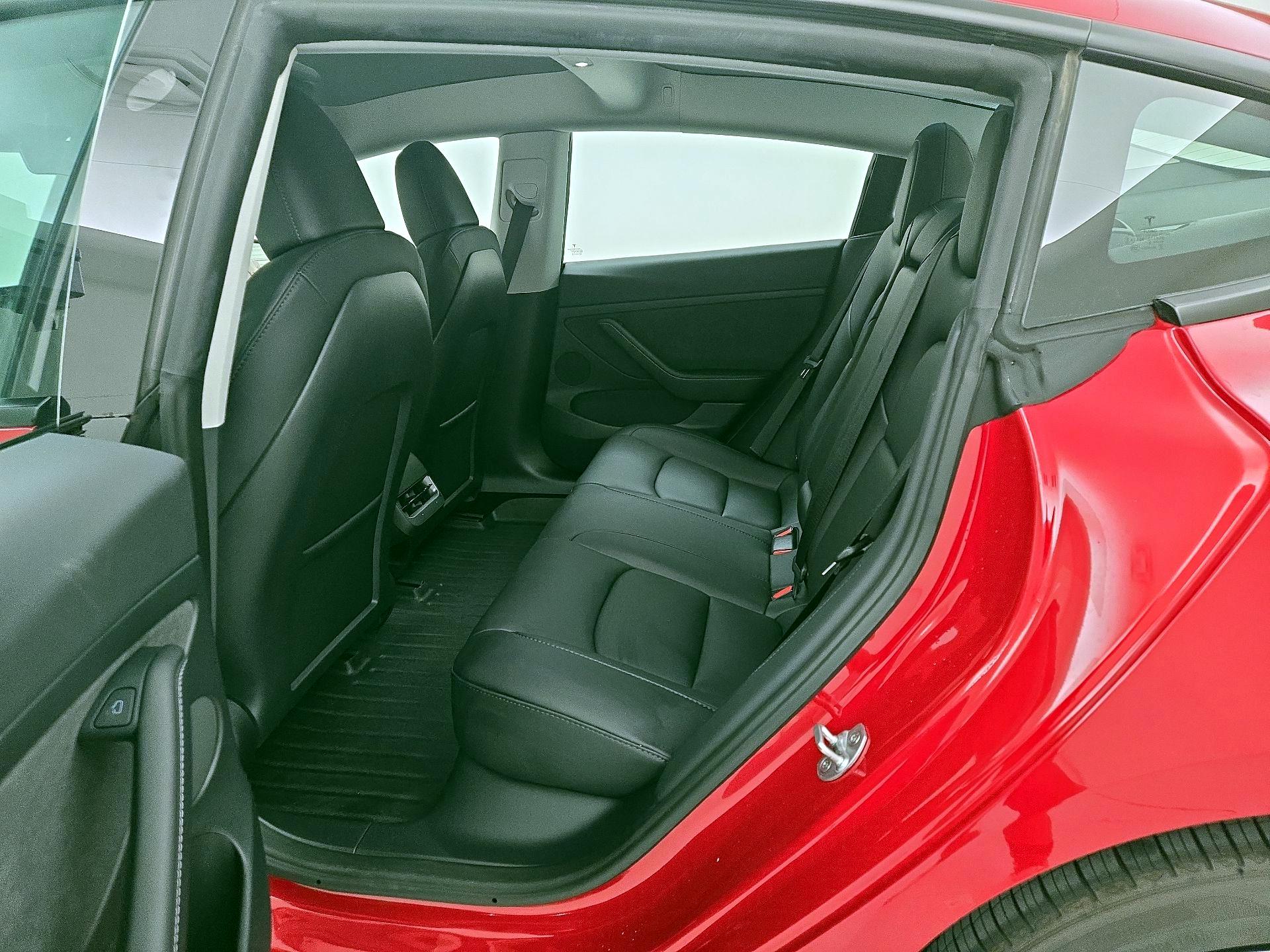 Thumbnail: 2023 Tesla Model 3 - 19