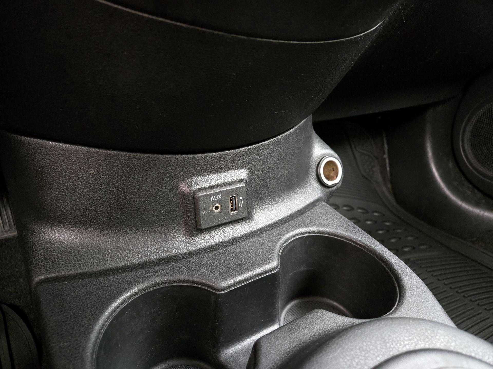 Thumbnail: 2019 Nissan Versa - 18