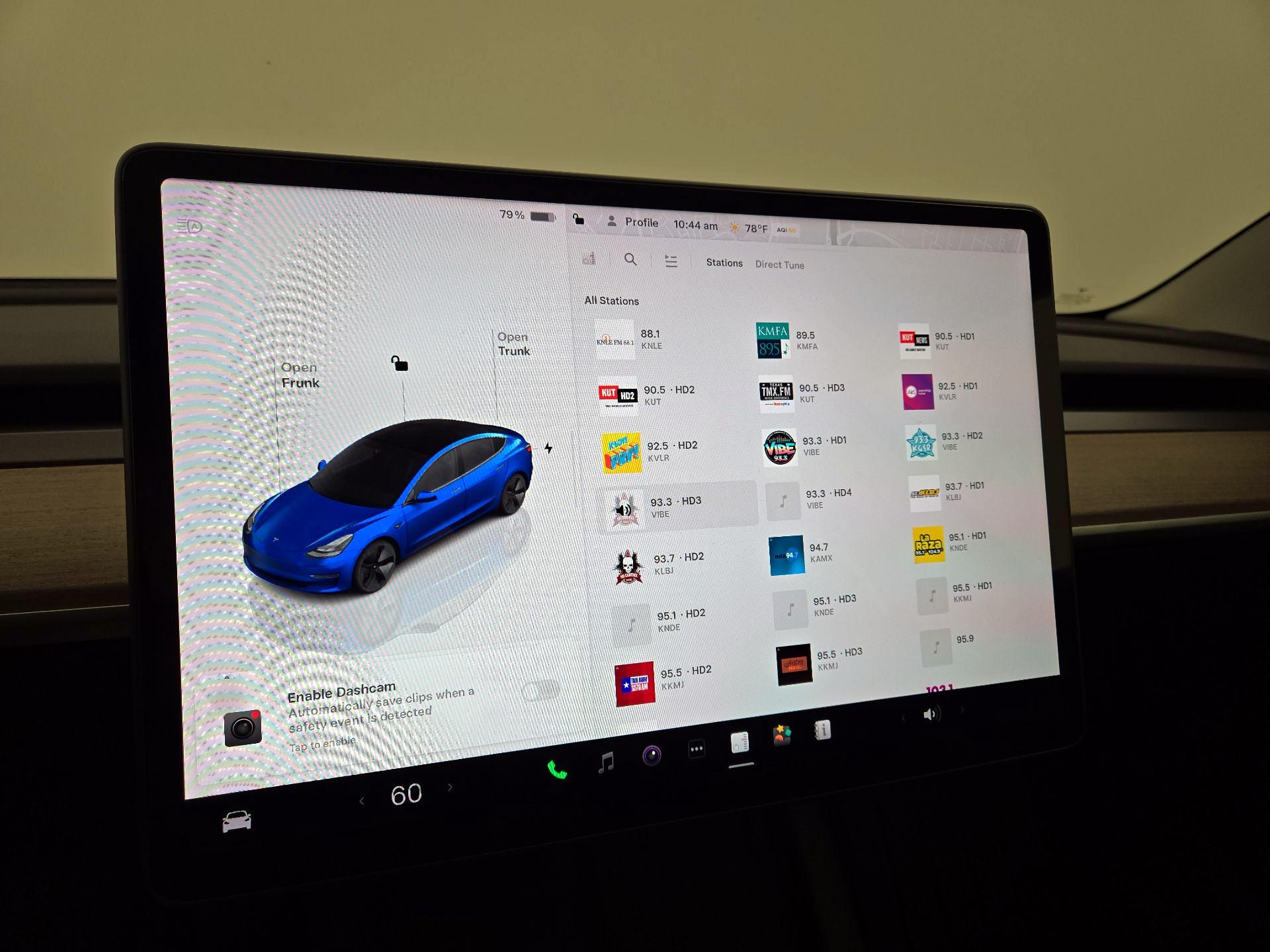 Thumbnail: 2022 Tesla Model 3 - 15